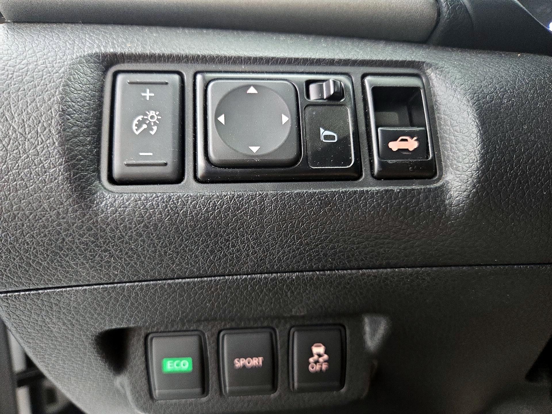 Thumbnail: 2013 Nissan Sentra - 13