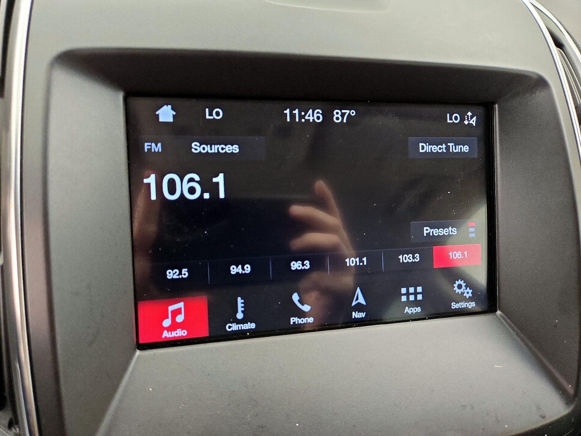 Thumbnail: 2019 Ford Edge - 16
