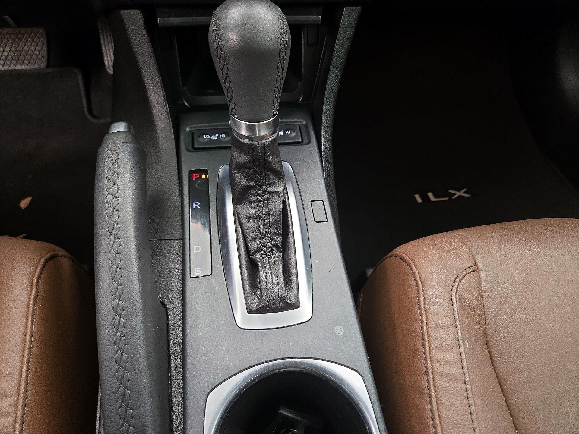 Thumbnail: 2019 Acura ILX - 17
