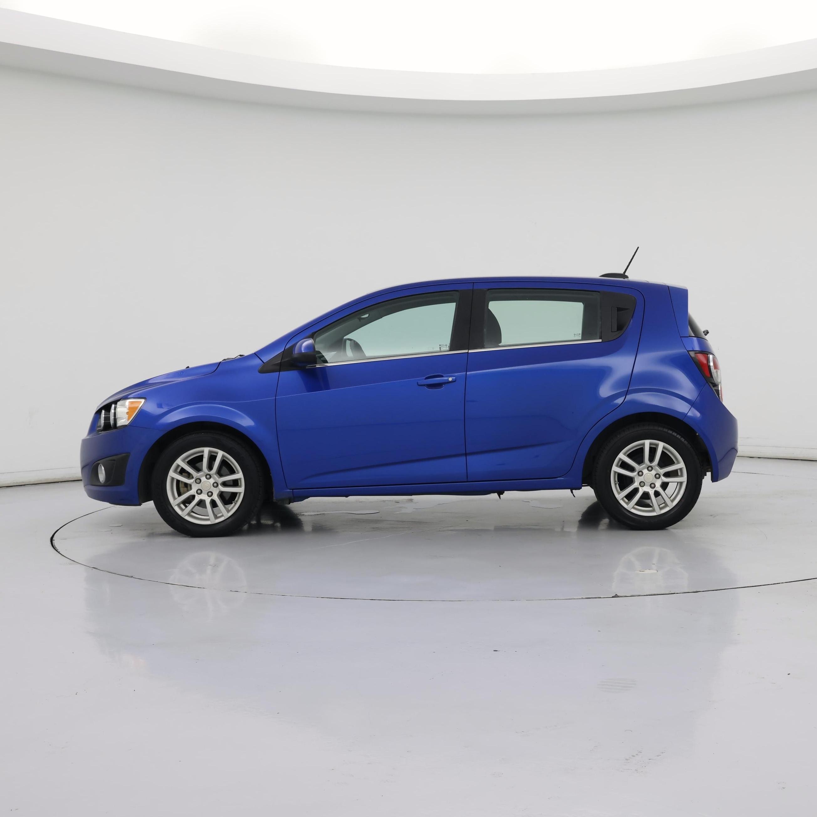 Thumbnail: 2016 Chevrolet Sonic - 3