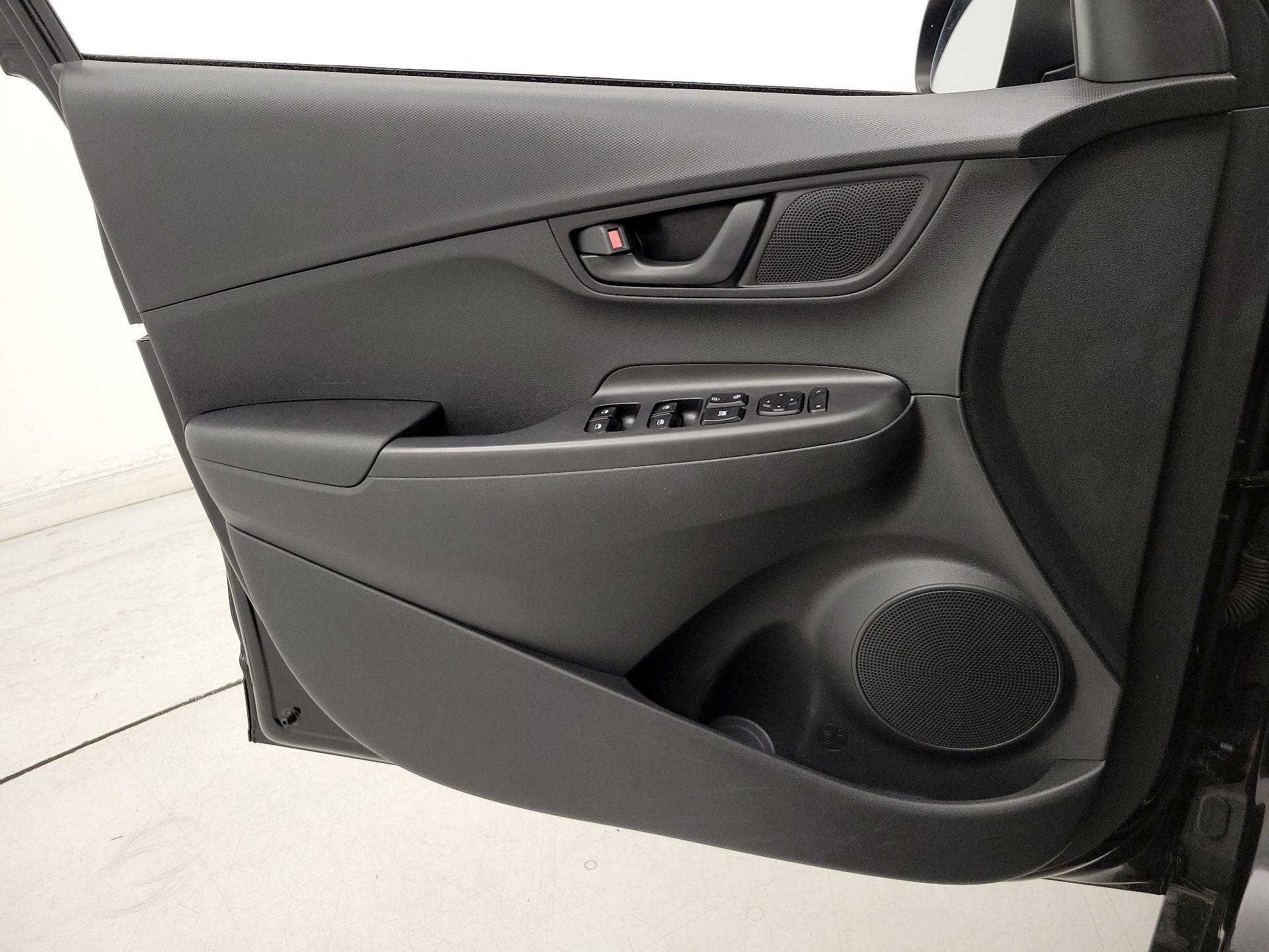 Thumbnail: 2019 Hyundai Kona - 12