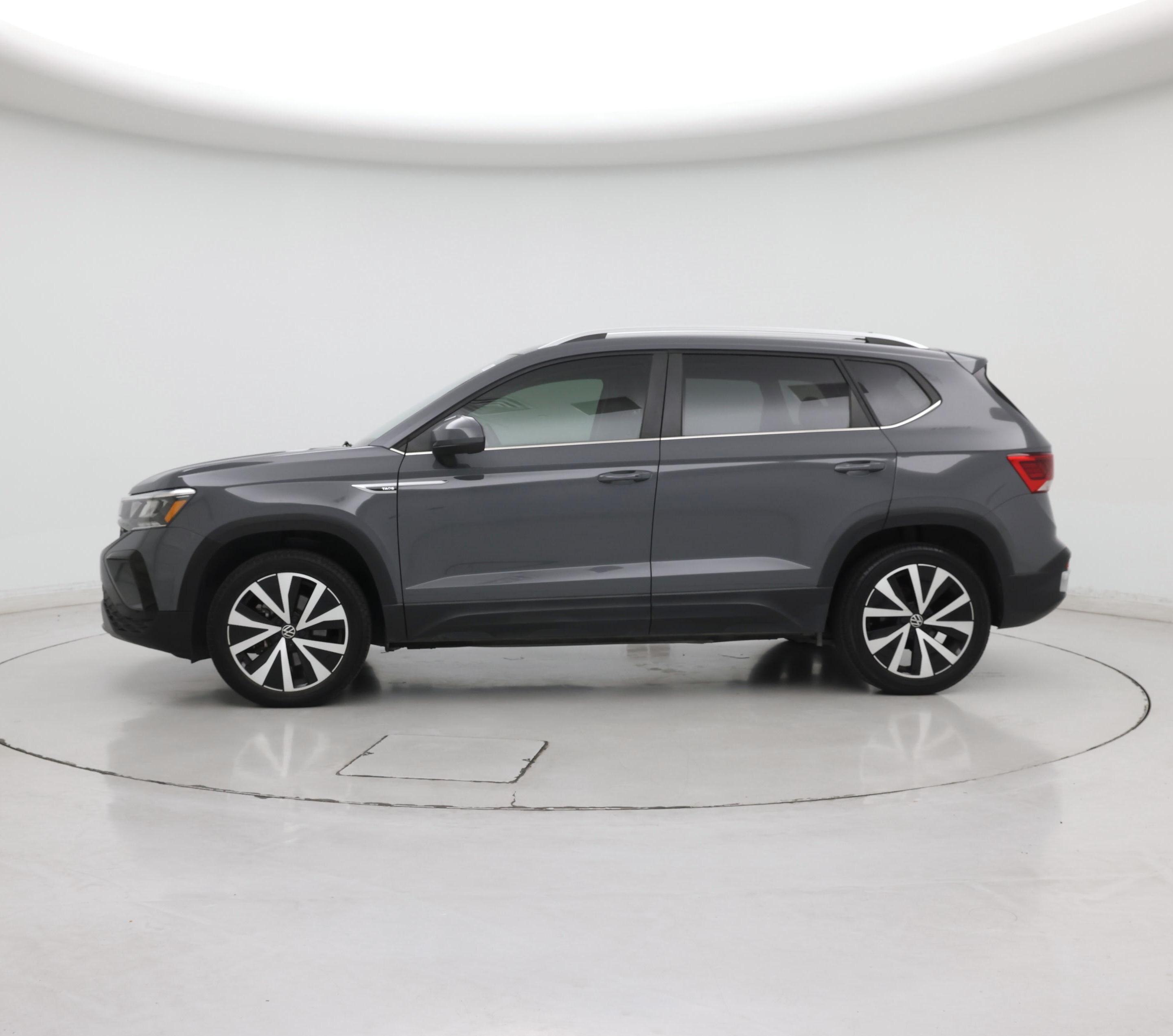 Thumbnail: 2022 Volkswagen Taos - 3