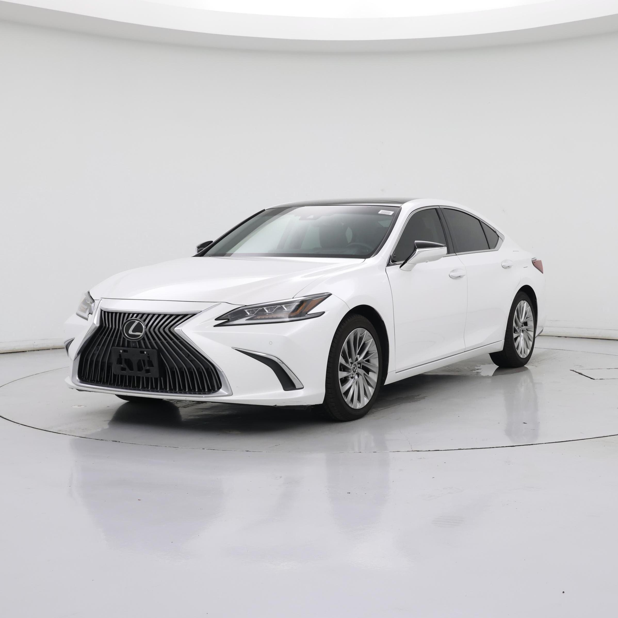 Thumbnail: 2020 Lexus ES - 4