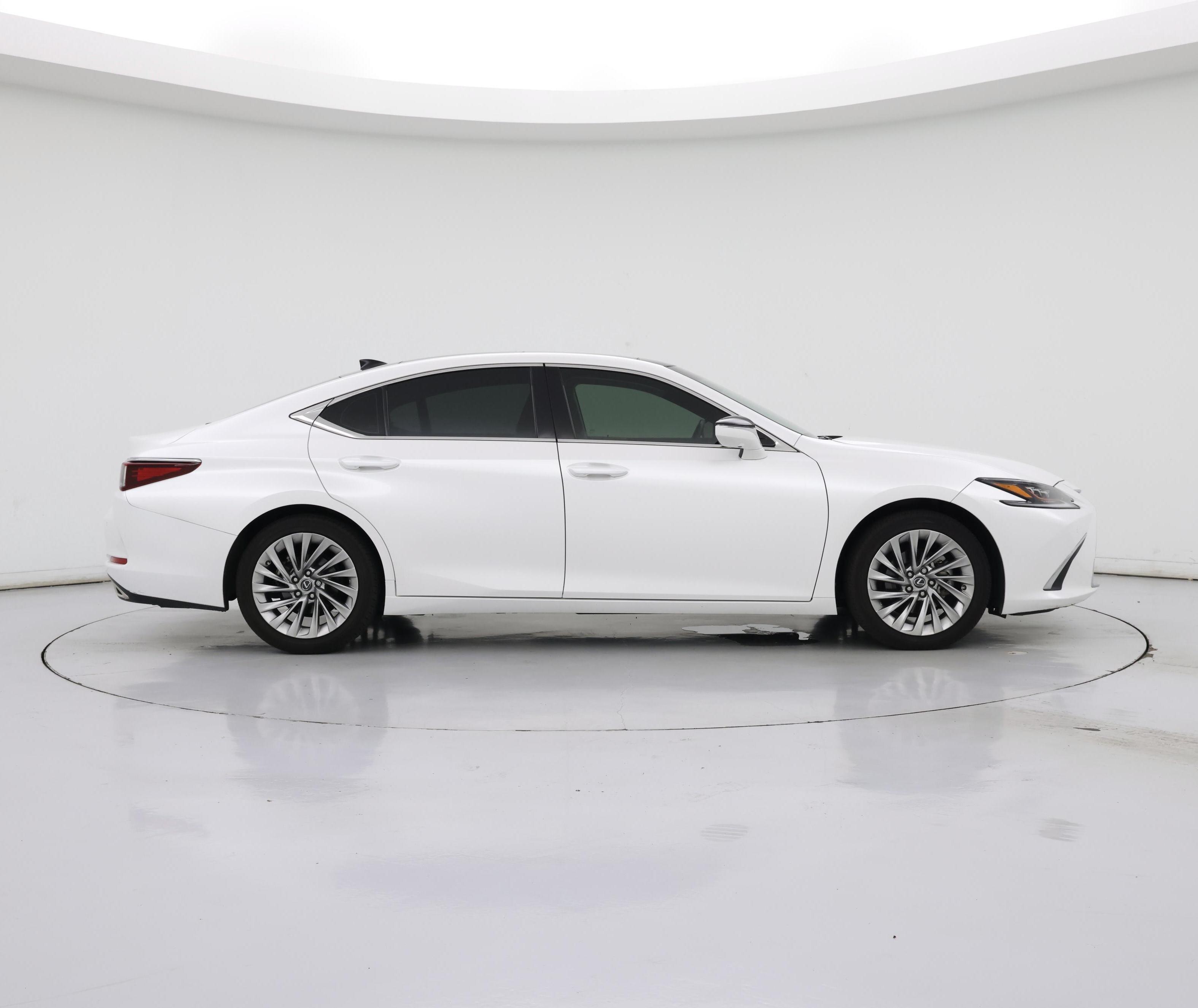 Thumbnail: 2020 Lexus ES - 7