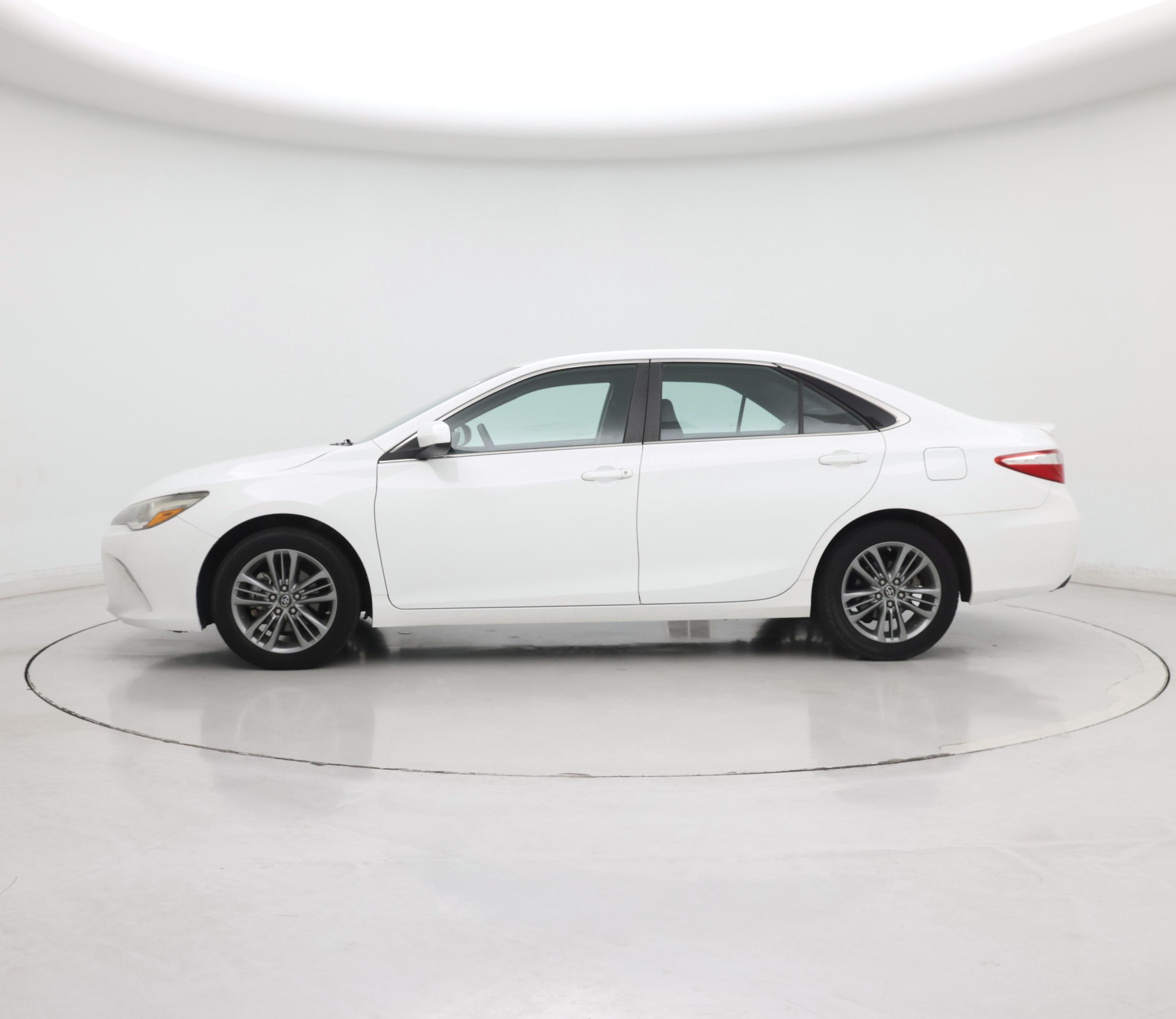 Thumbnail: 2017 Toyota Camry - 3