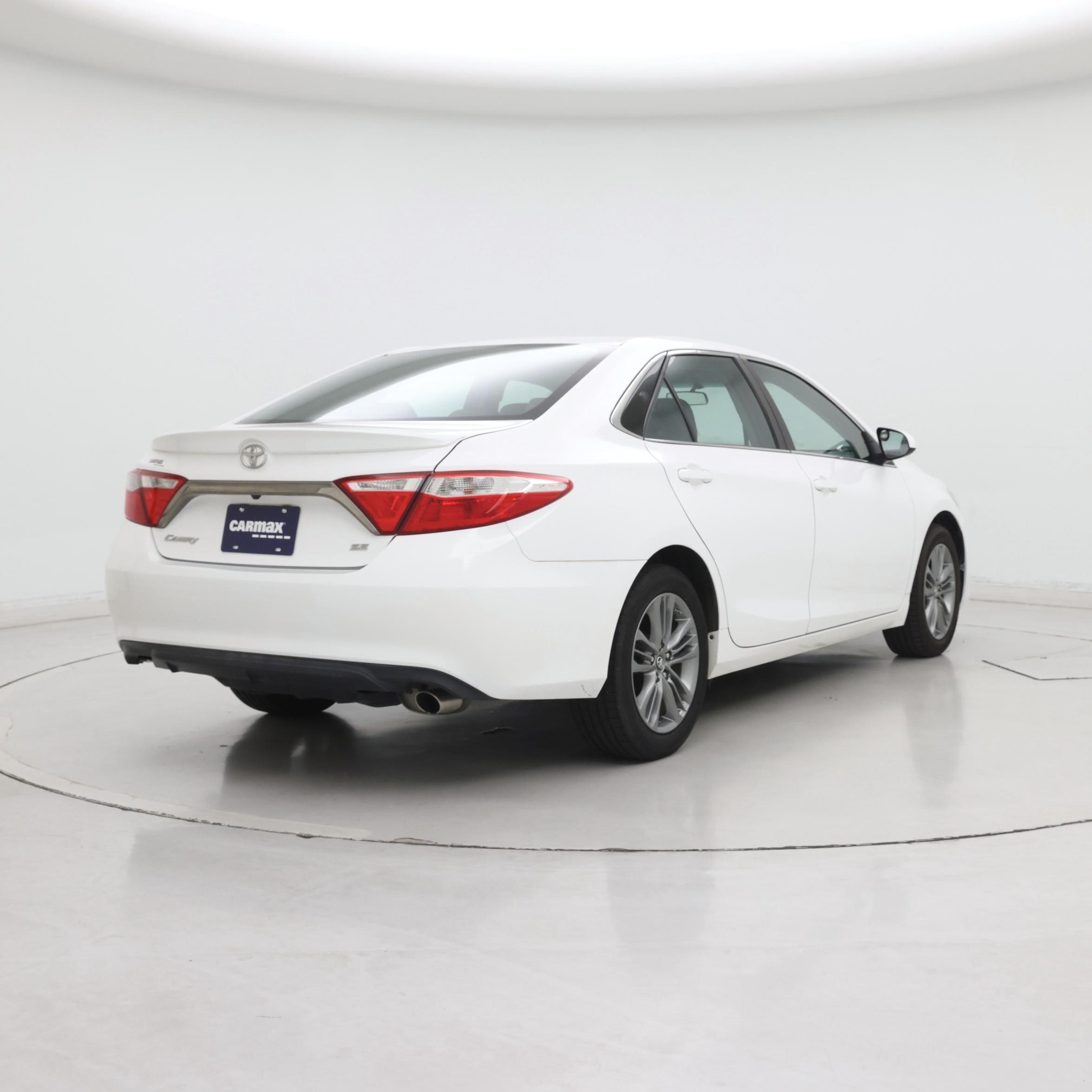 Thumbnail: 2017 Toyota Camry - 8