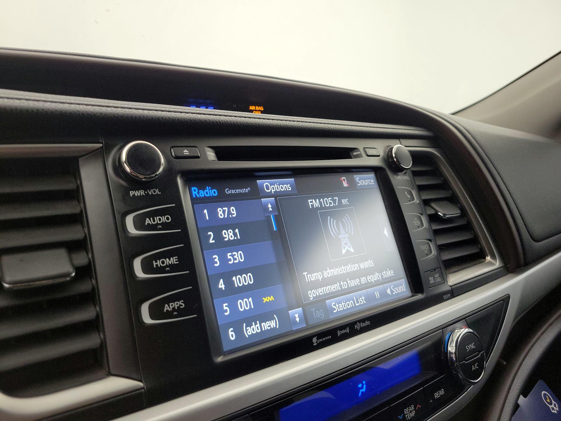 Thumbnail: 2017 Toyota Highlander - 16