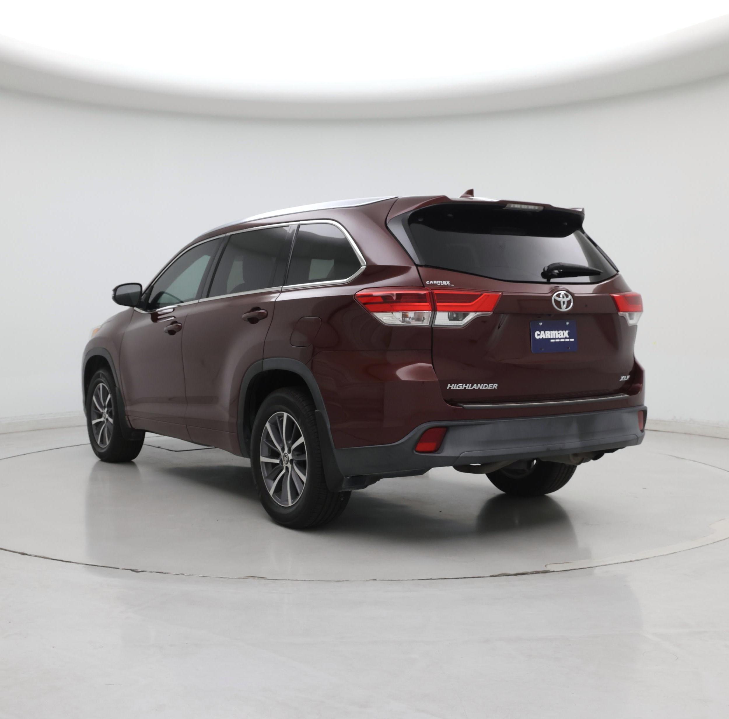 Thumbnail: 2017 Toyota Highlander - 2