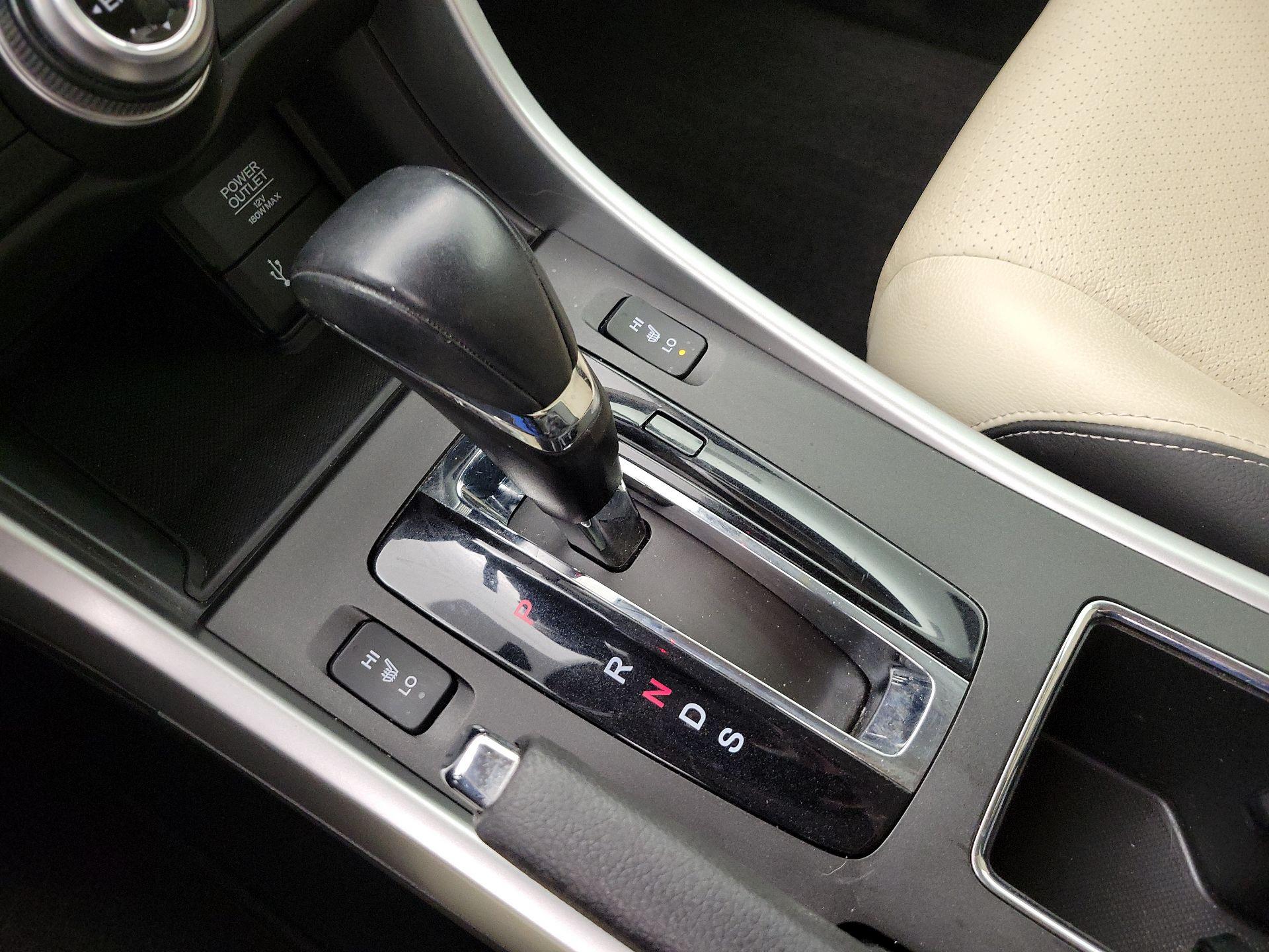 Thumbnail: 2015 Honda Accord - 18
