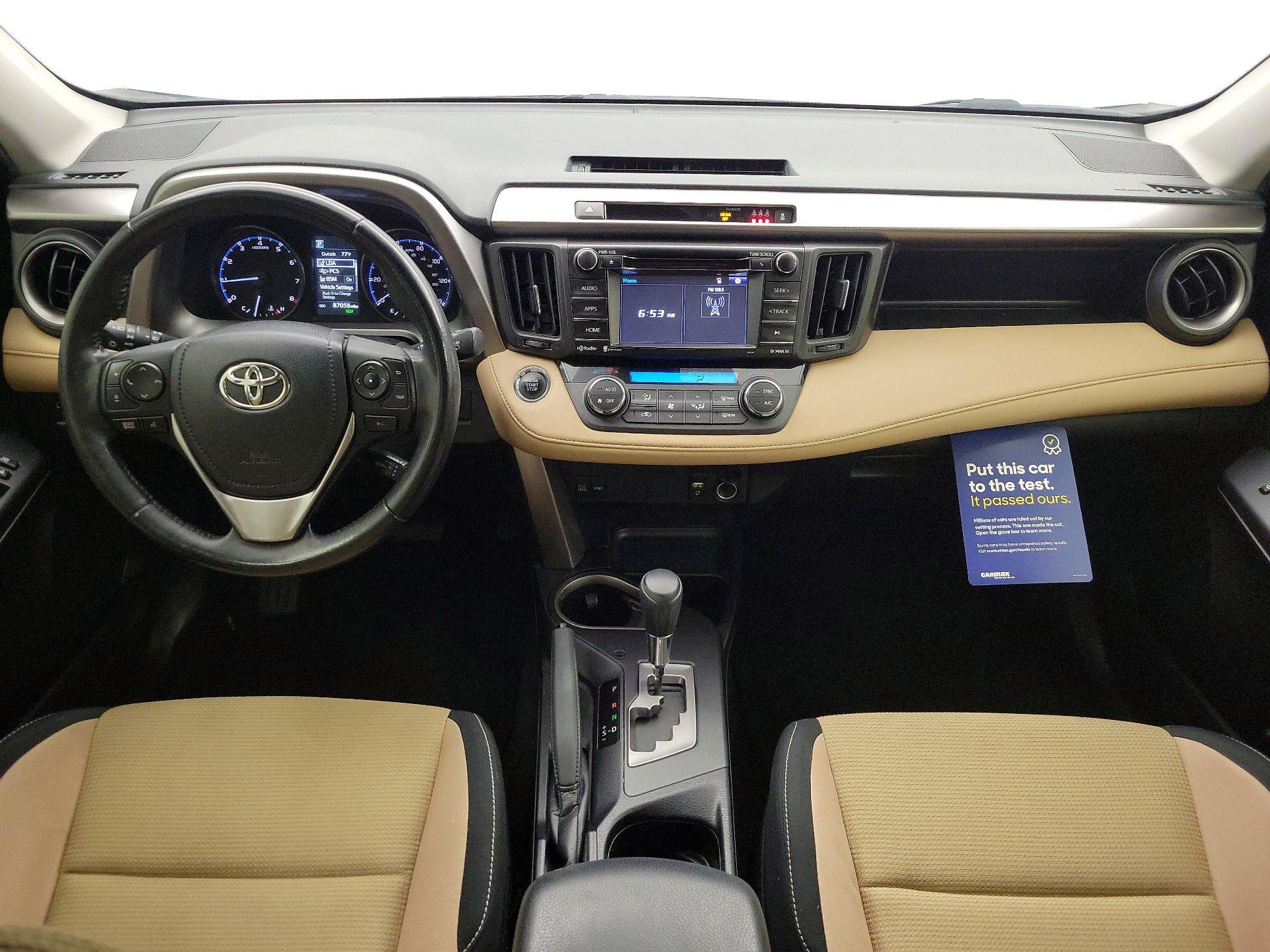 Thumbnail: 2017 Toyota RAV4 - 9