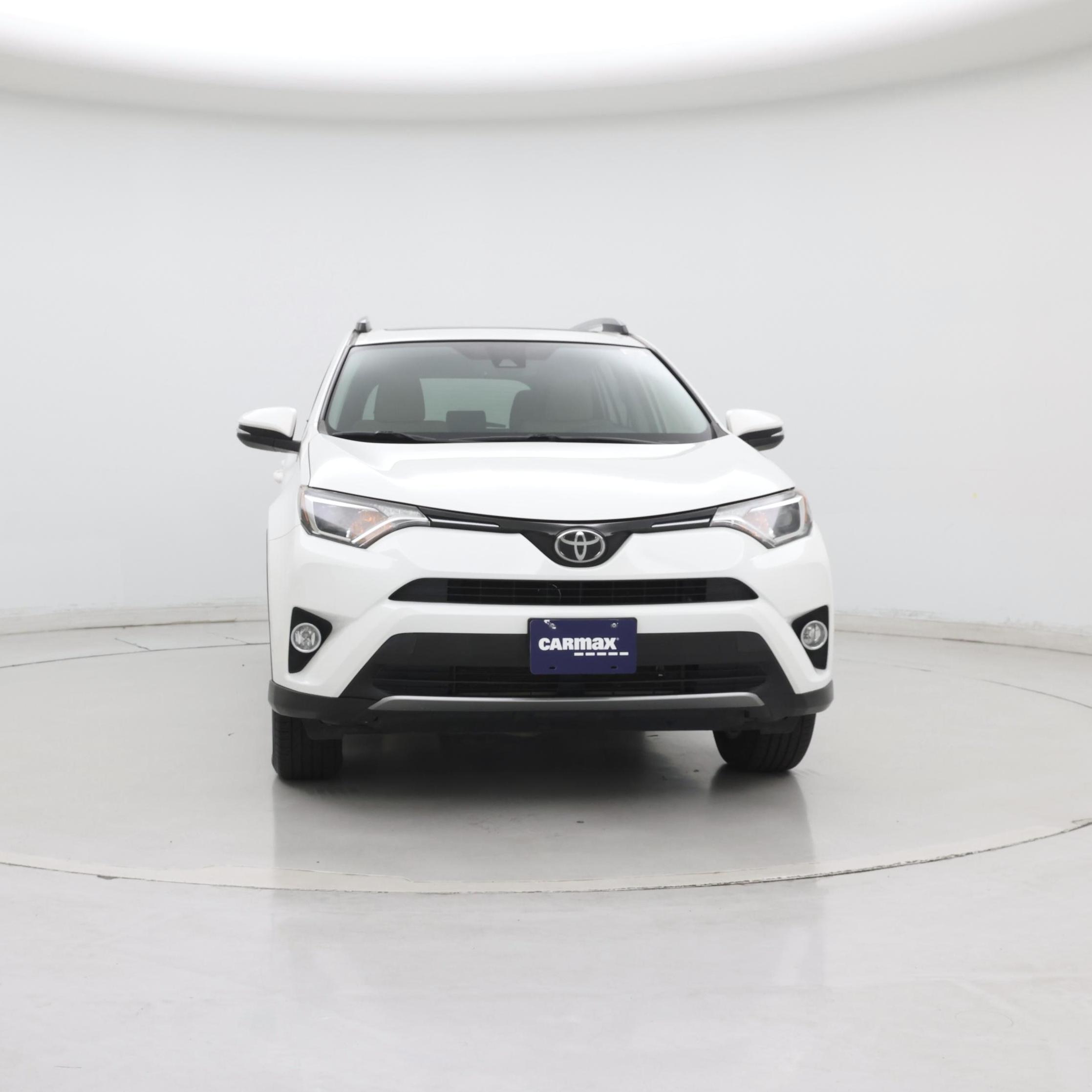 Thumbnail: 2017 Toyota RAV4 - 5