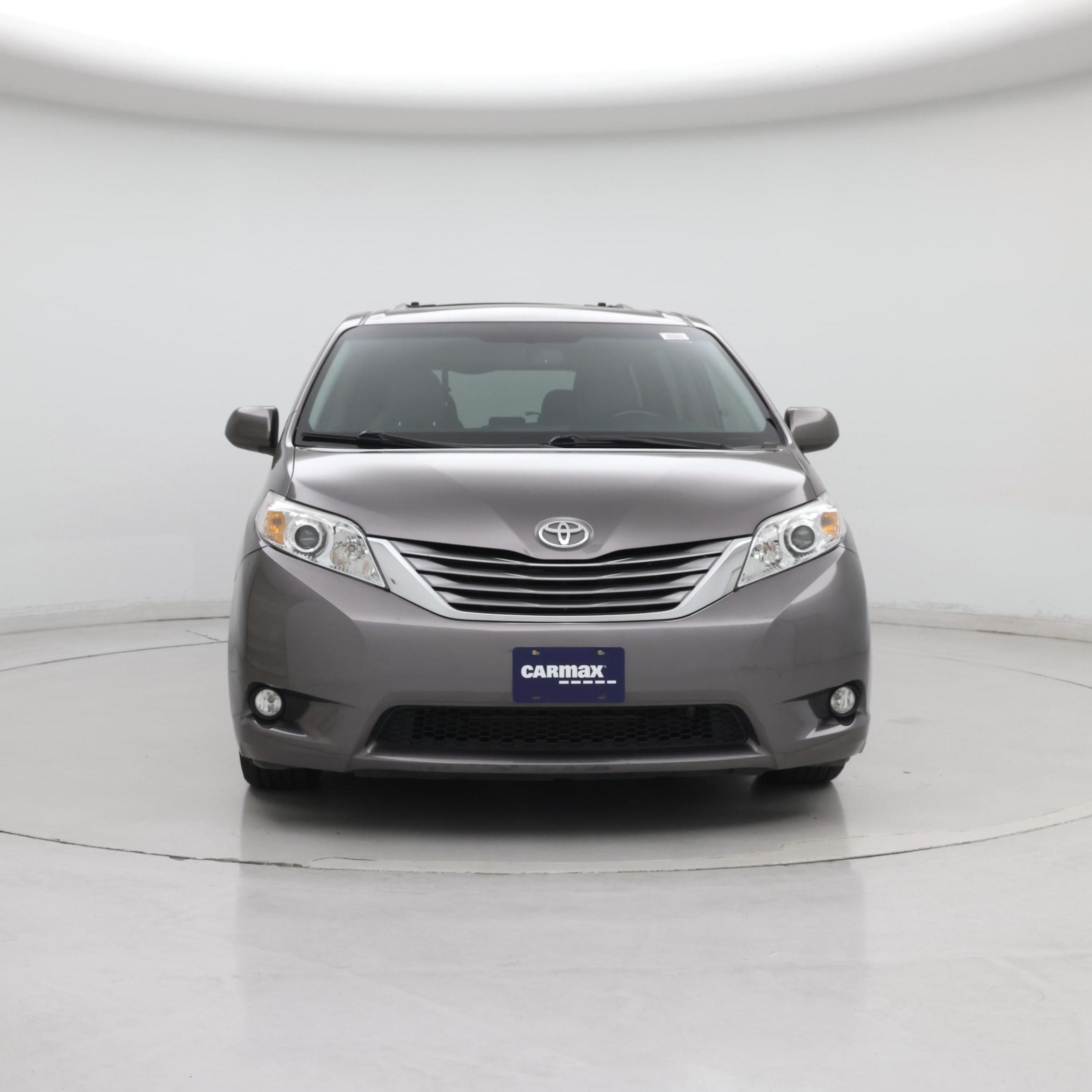 Thumbnail: 2016 Toyota Sienna - 5