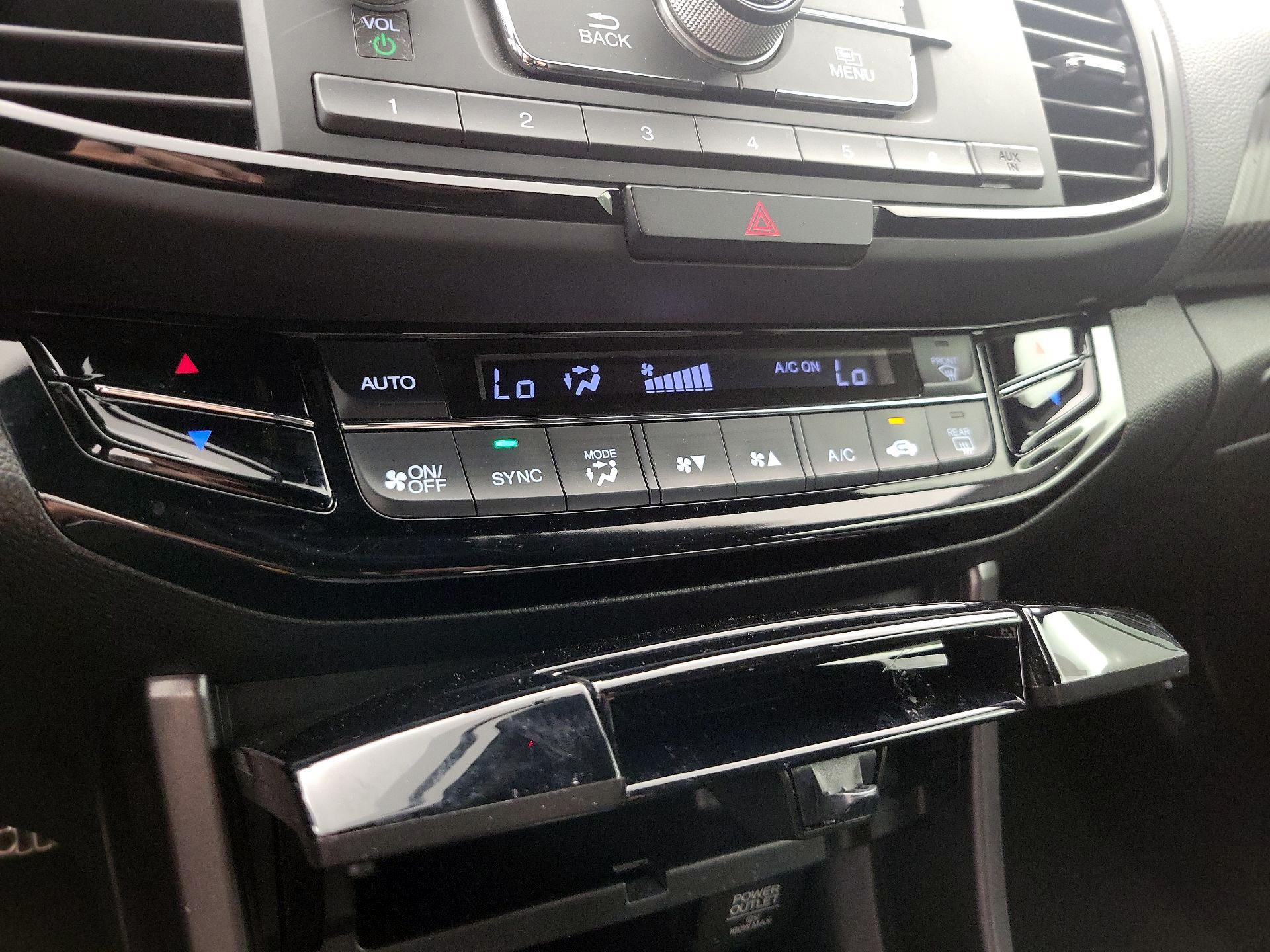 Thumbnail: 2016 Honda Accord - 16
