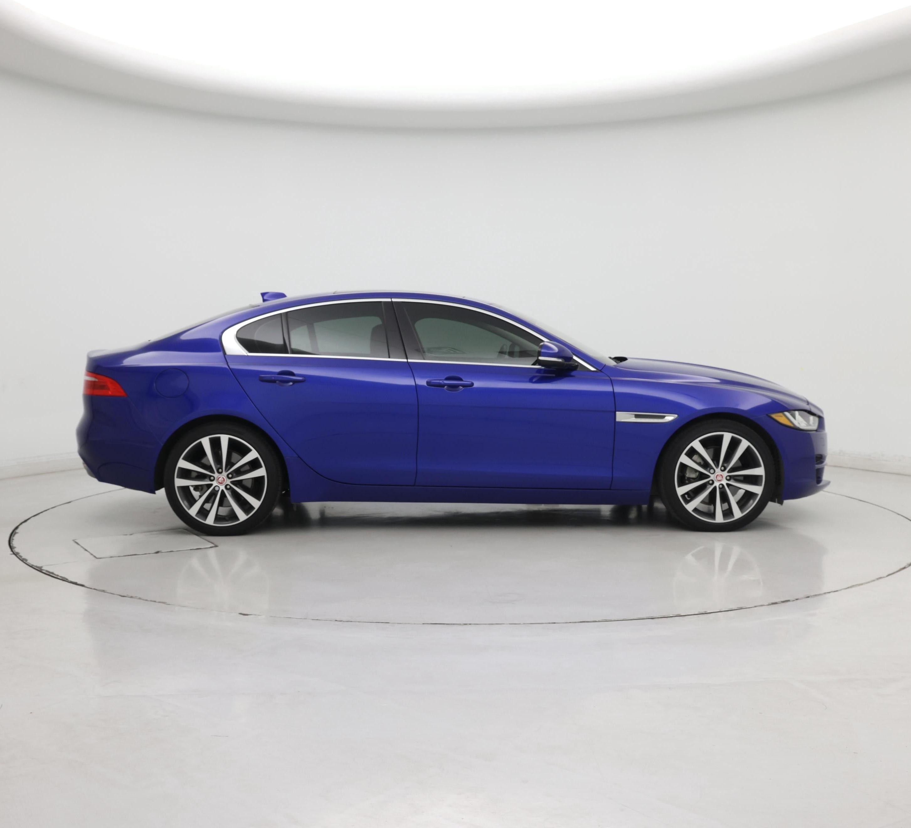 Thumbnail: 2018 Jaguar XE - 7