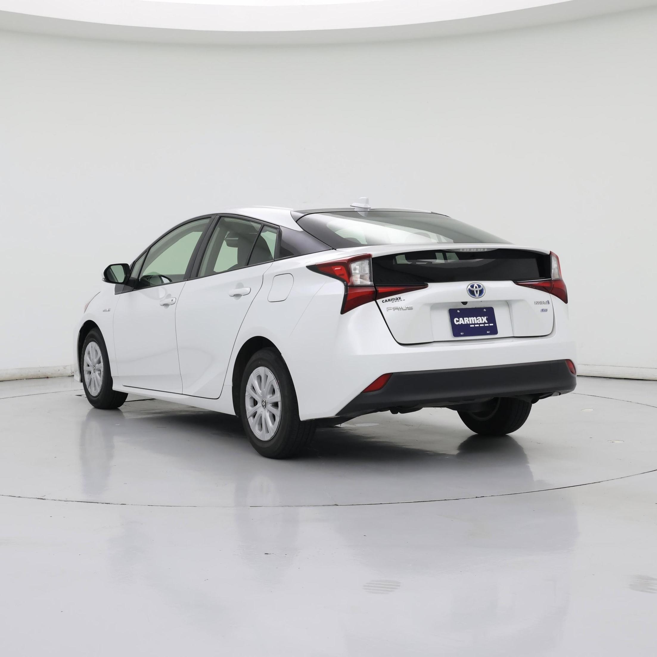 Thumbnail: 2022 Toyota Prius - 2