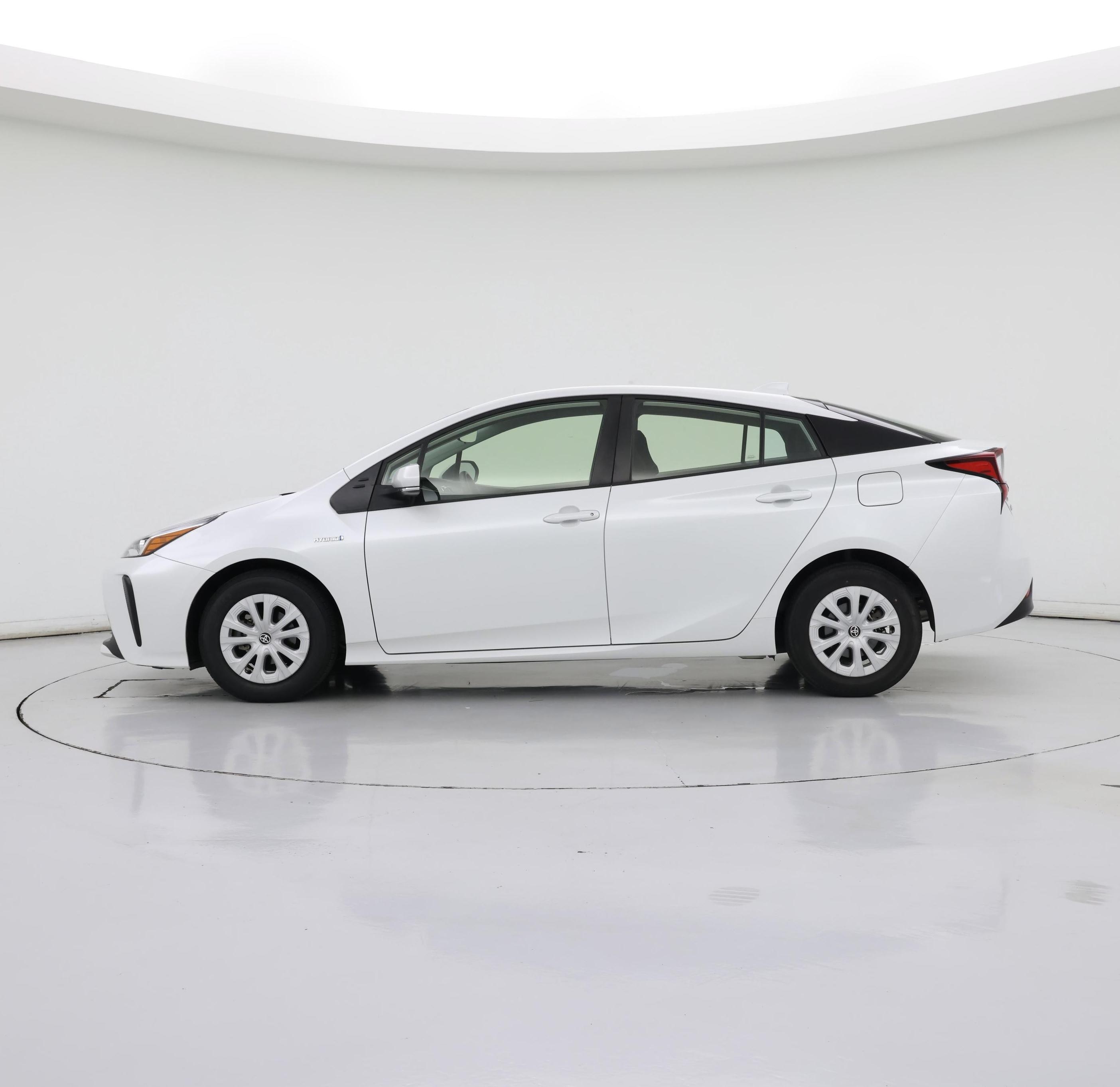 Thumbnail: 2022 Toyota Prius - 3