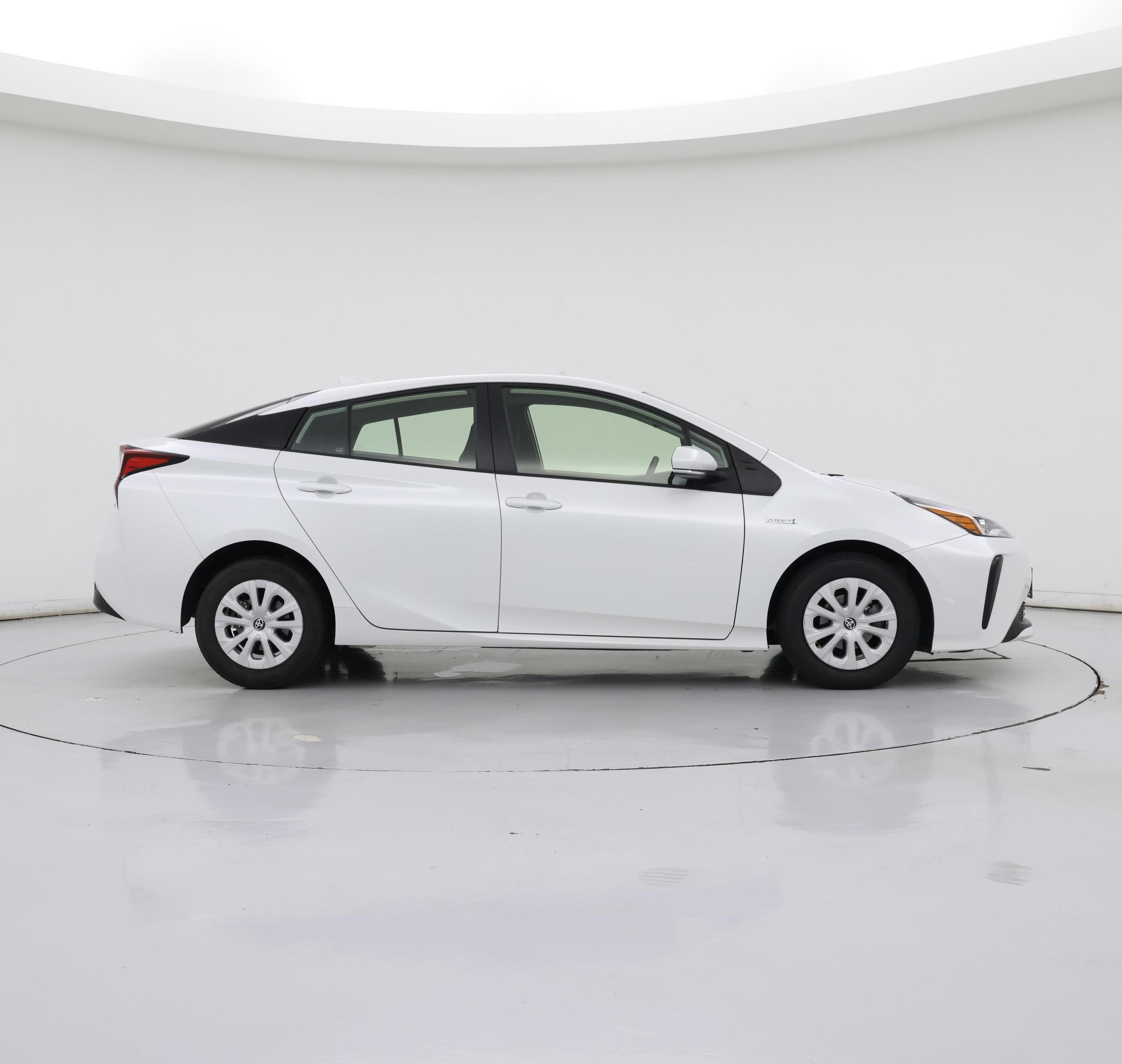 Thumbnail: 2022 Toyota Prius - 7