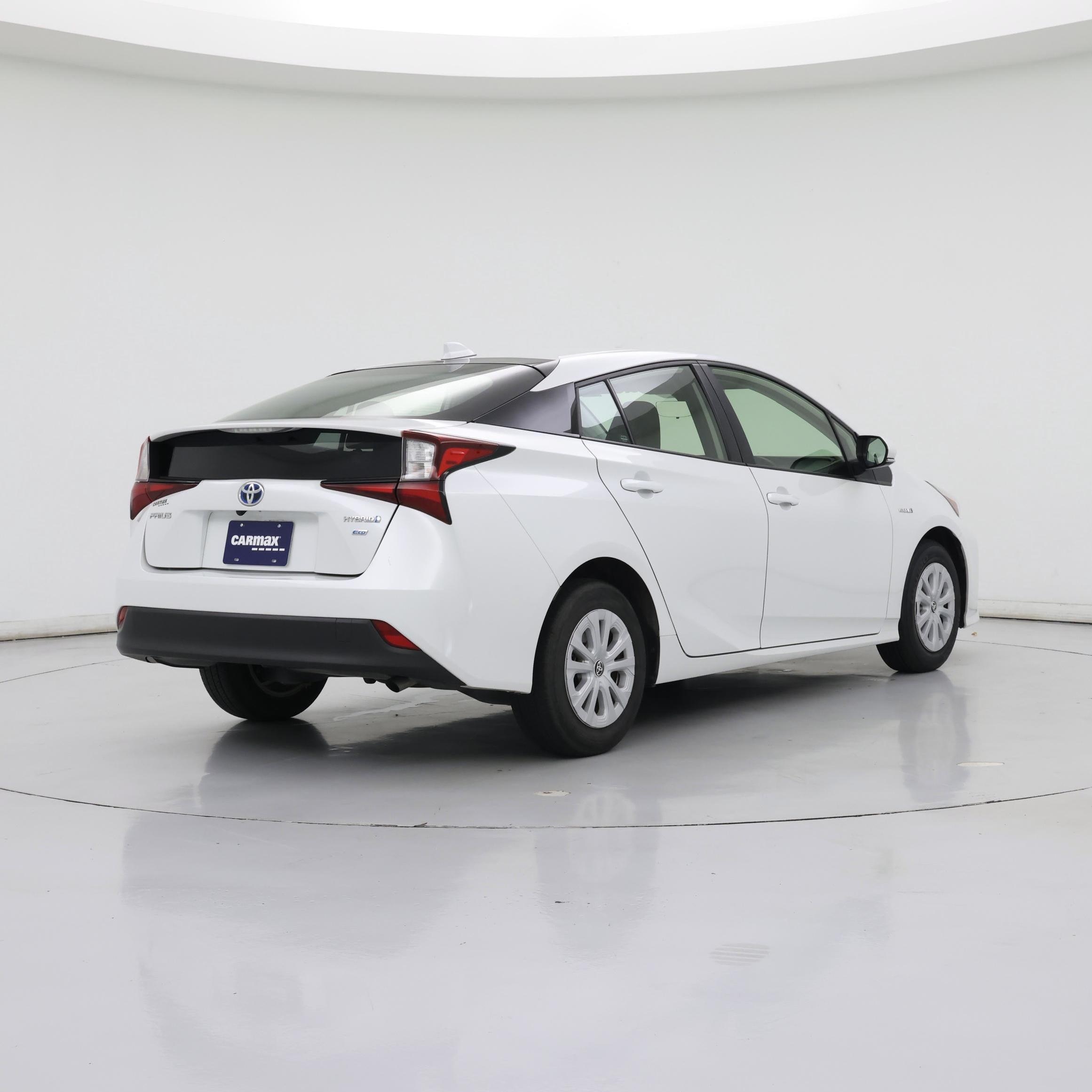 Thumbnail: 2022 Toyota Prius - 8