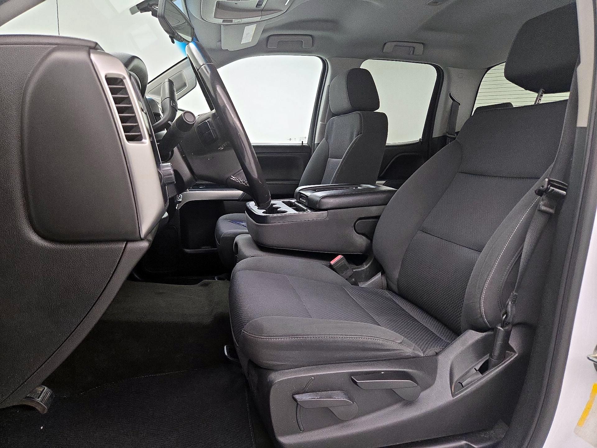 Thumbnail: 2018 Chevrolet Silverado 1500 - 11