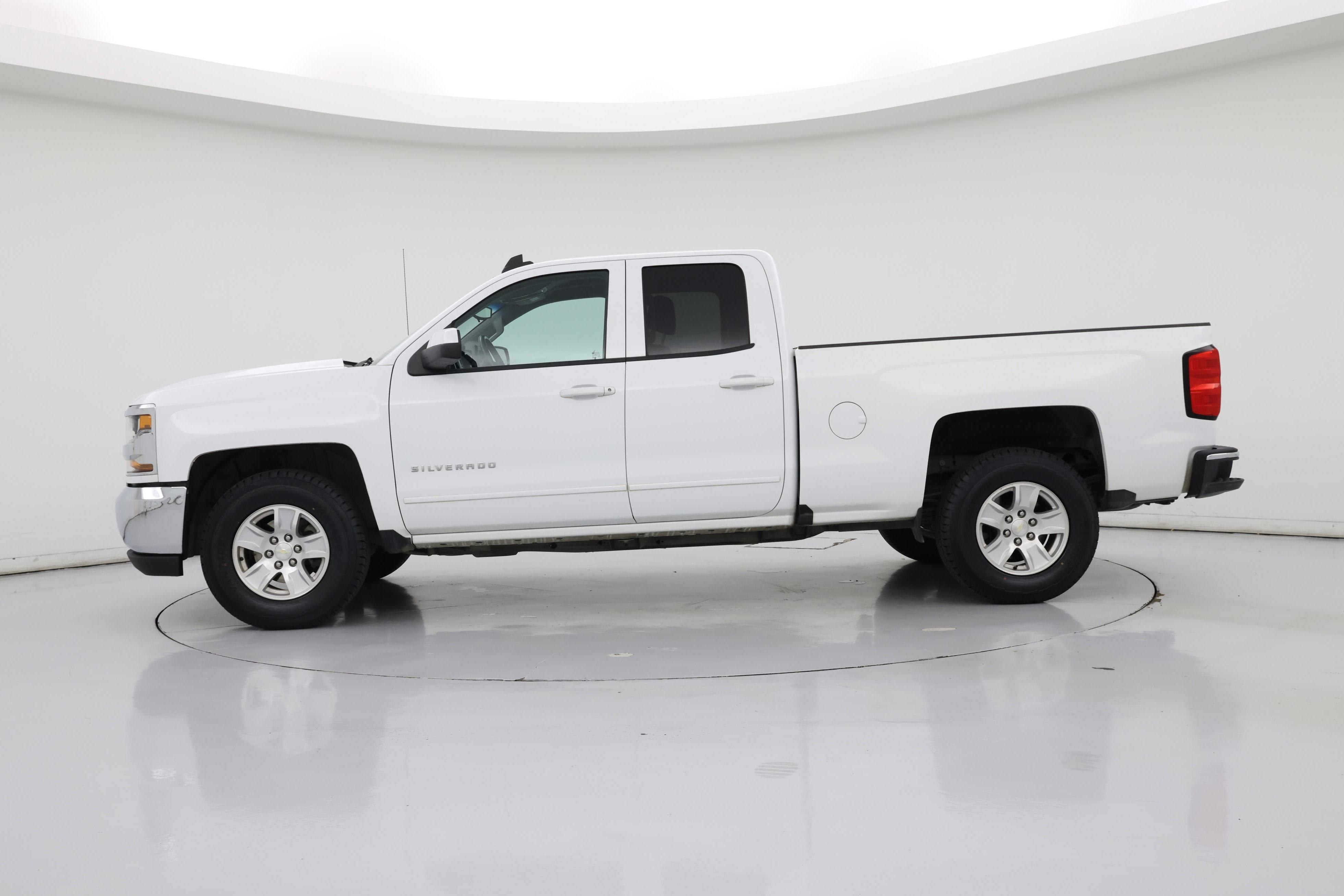 Thumbnail: 2018 Chevrolet Silverado 1500 - 3