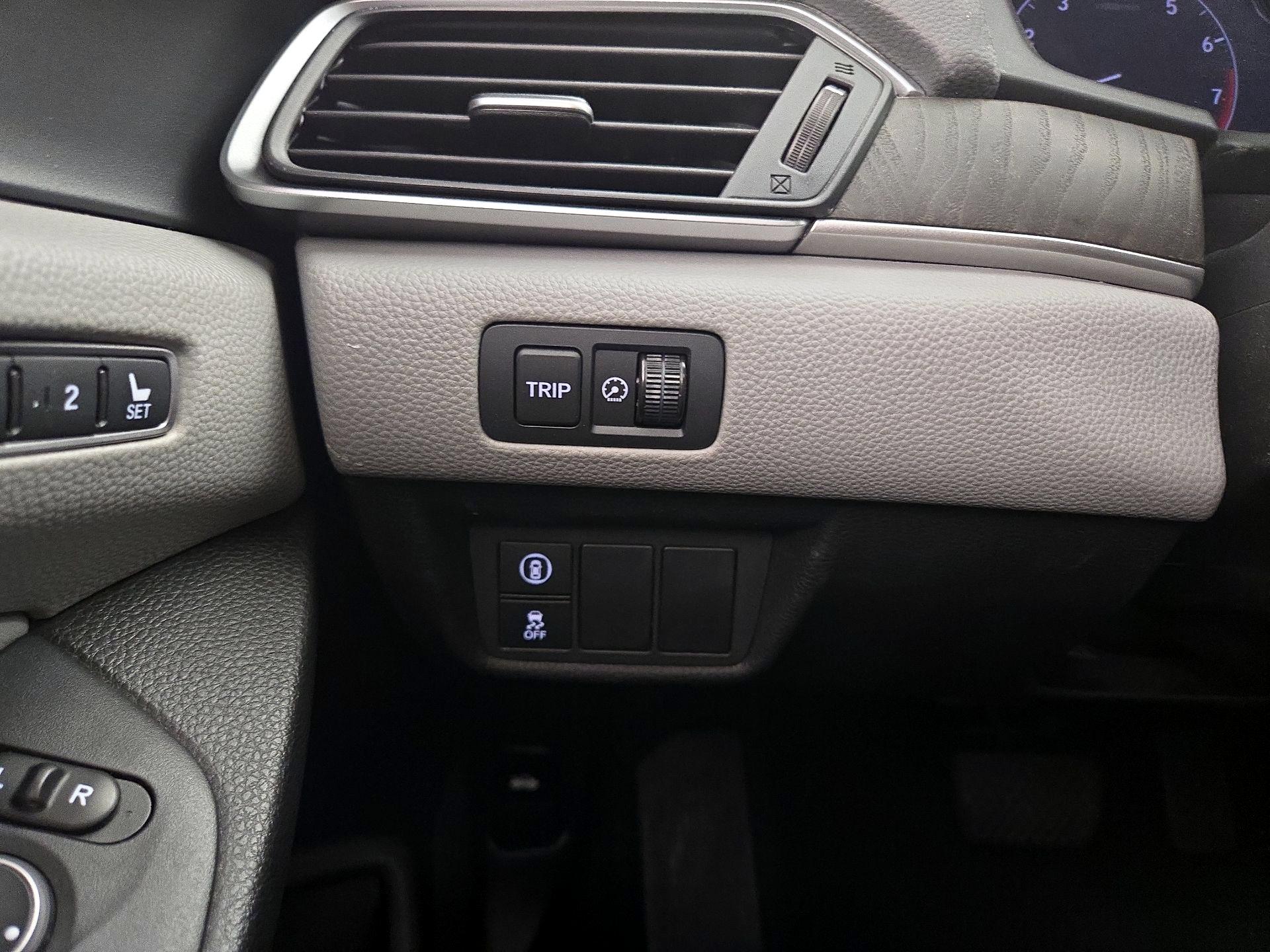 Thumbnail: 2018 Honda Accord - 13