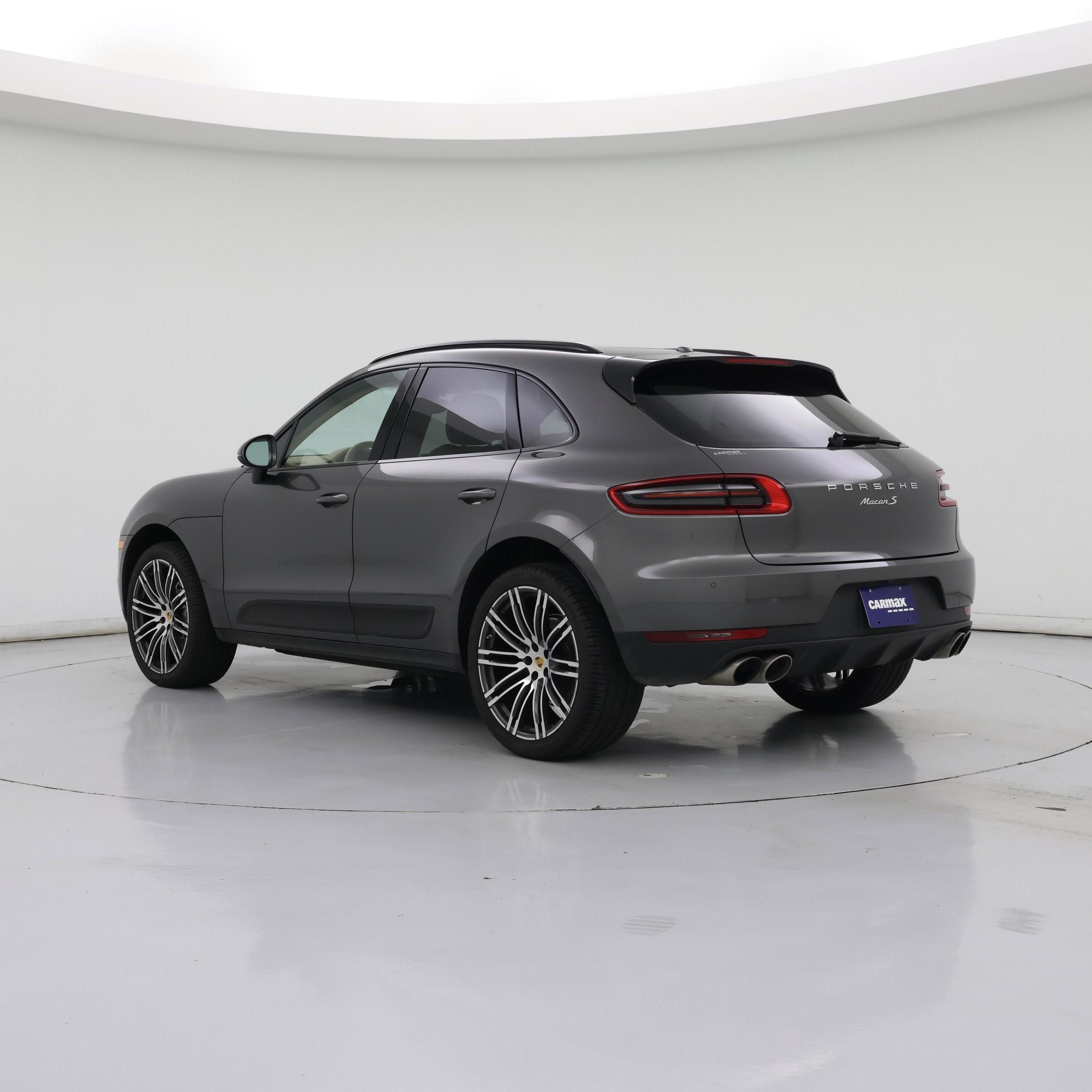Thumbnail: 2016 Porsche Macan - 2
