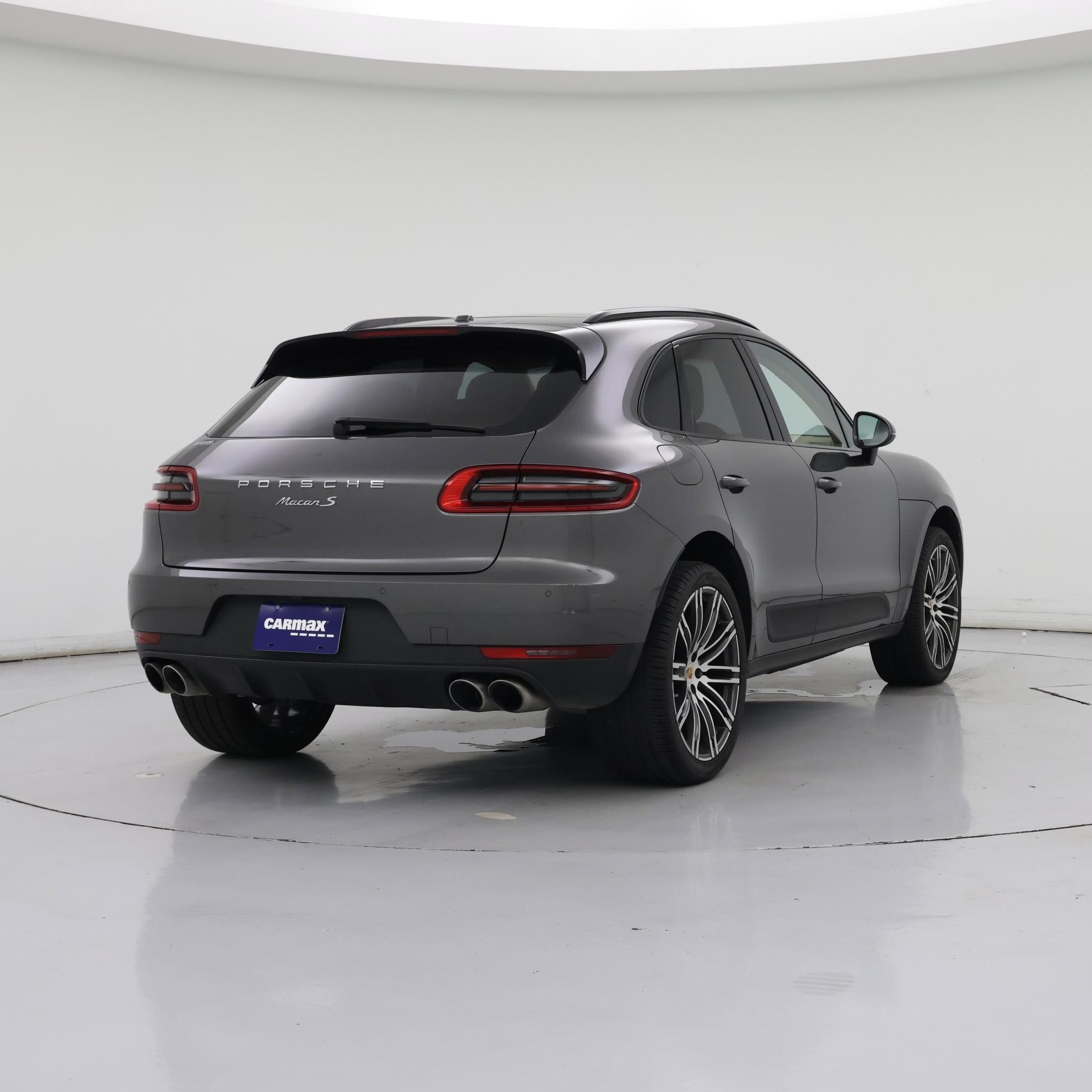 Thumbnail: 2016 Porsche Macan - 8