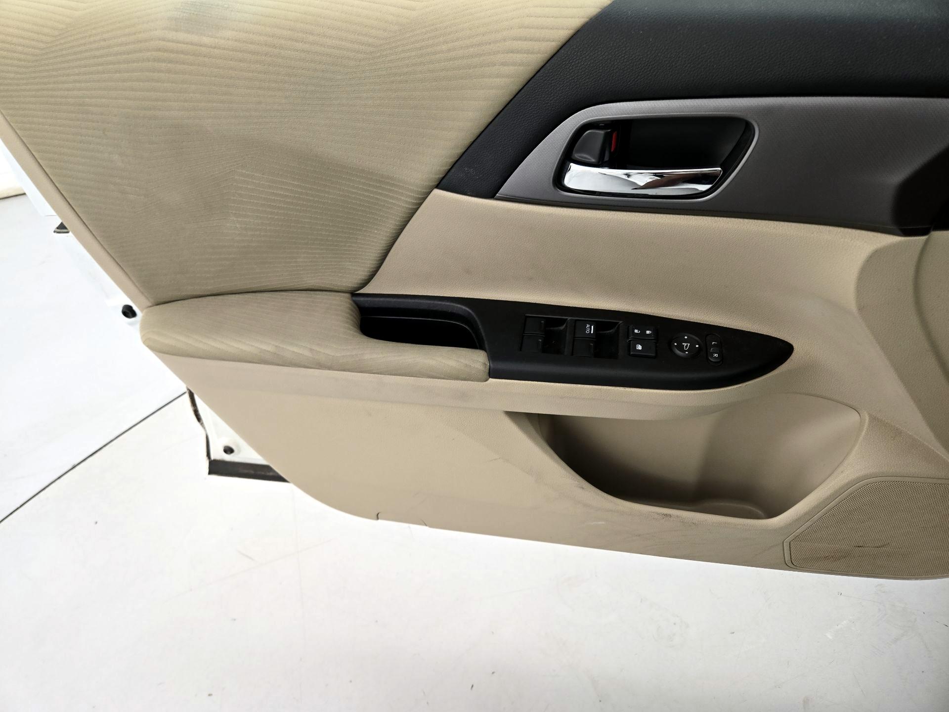 Thumbnail: 2014 Honda Accord - 12