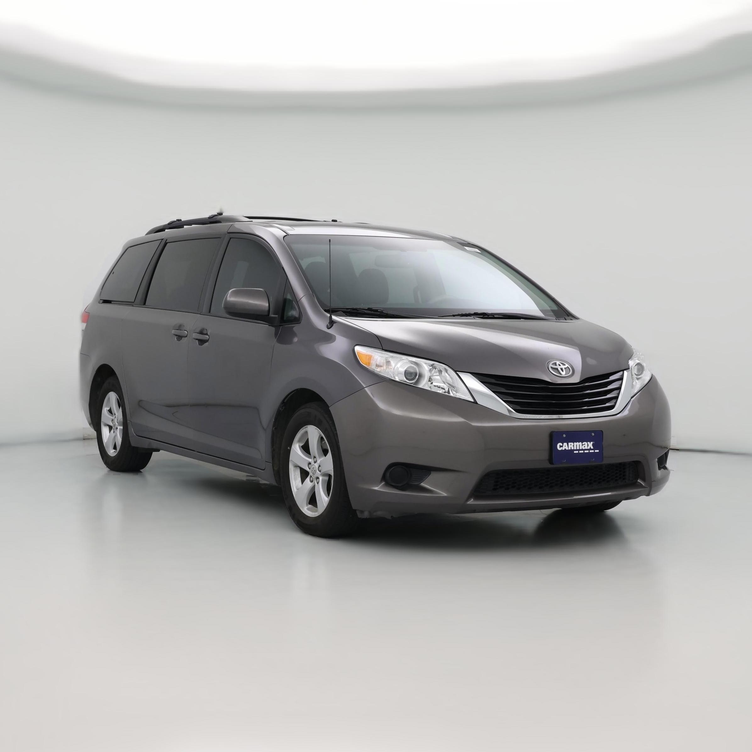 Thumbnail: 2014 Toyota Sienna - 1