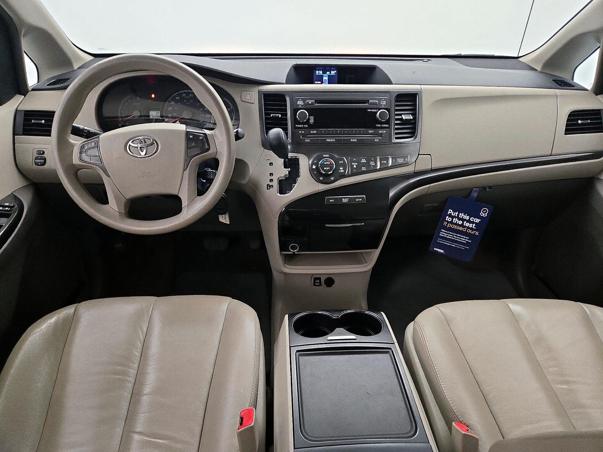Thumbnail: 2014 Toyota Sienna - 9
