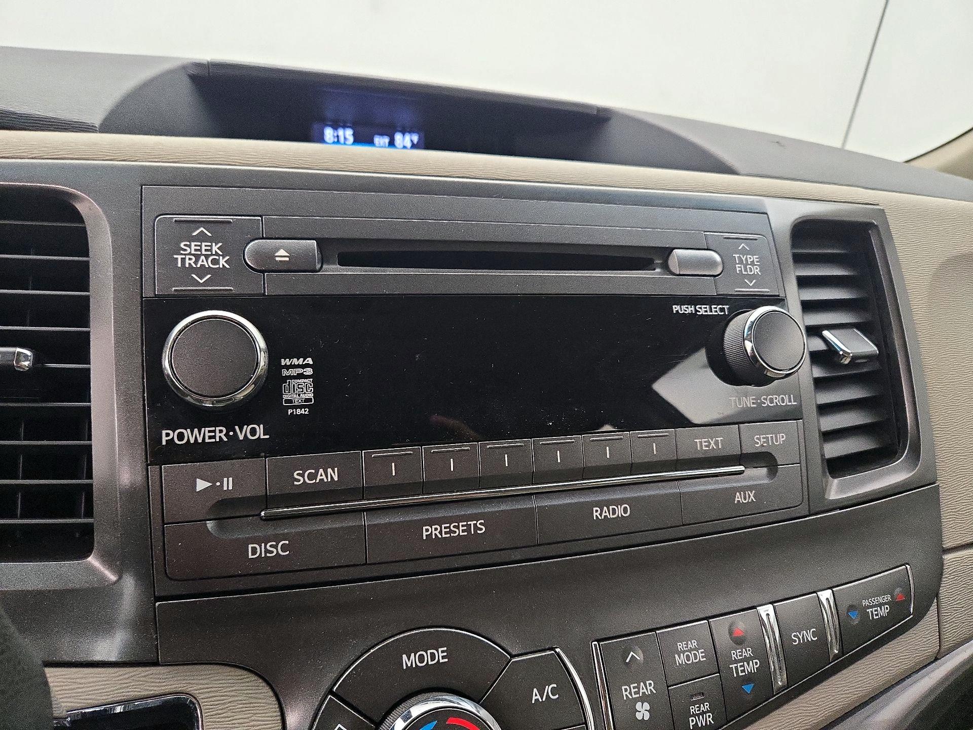 Thumbnail: 2014 Toyota Sienna - 15