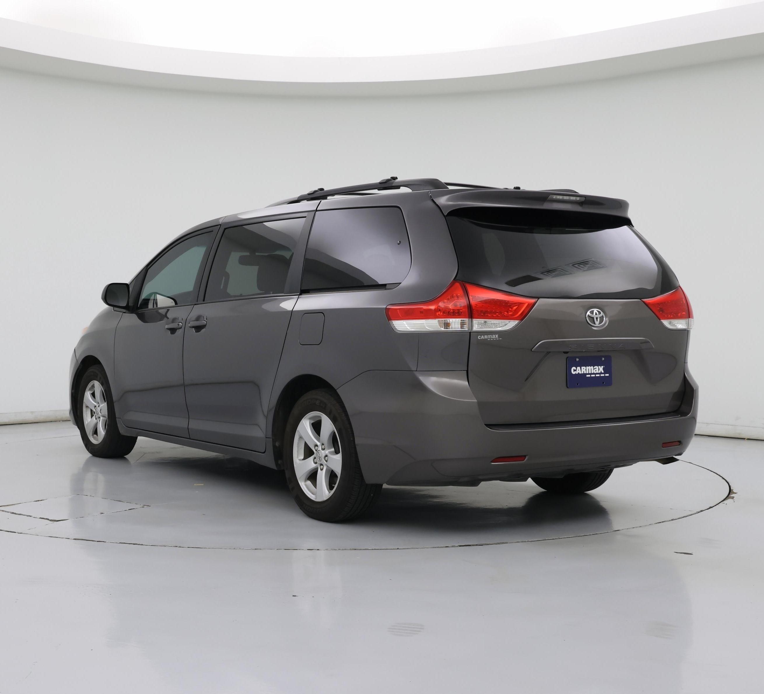 Thumbnail: 2014 Toyota Sienna - 2