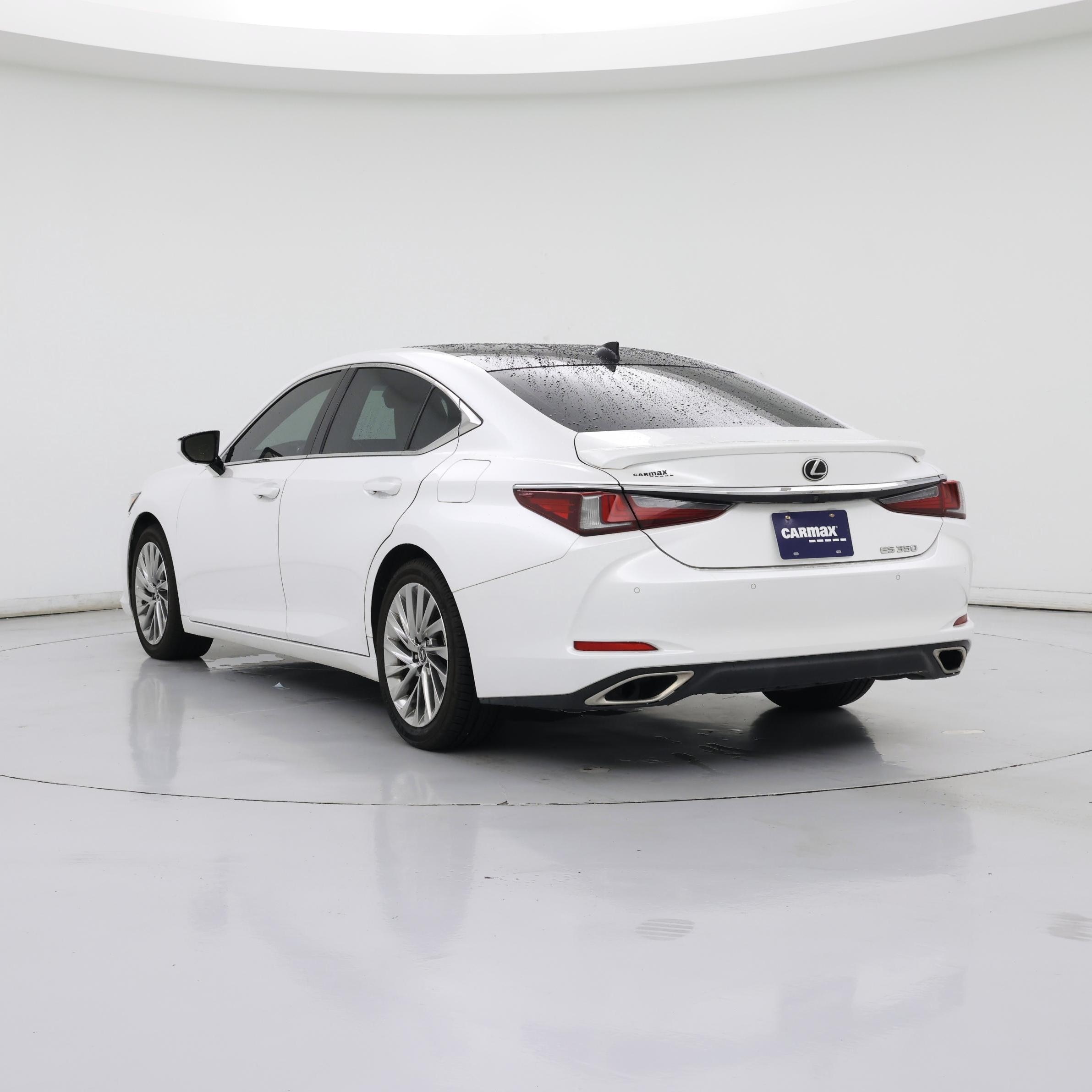 Thumbnail: 2022 Lexus ES - 2