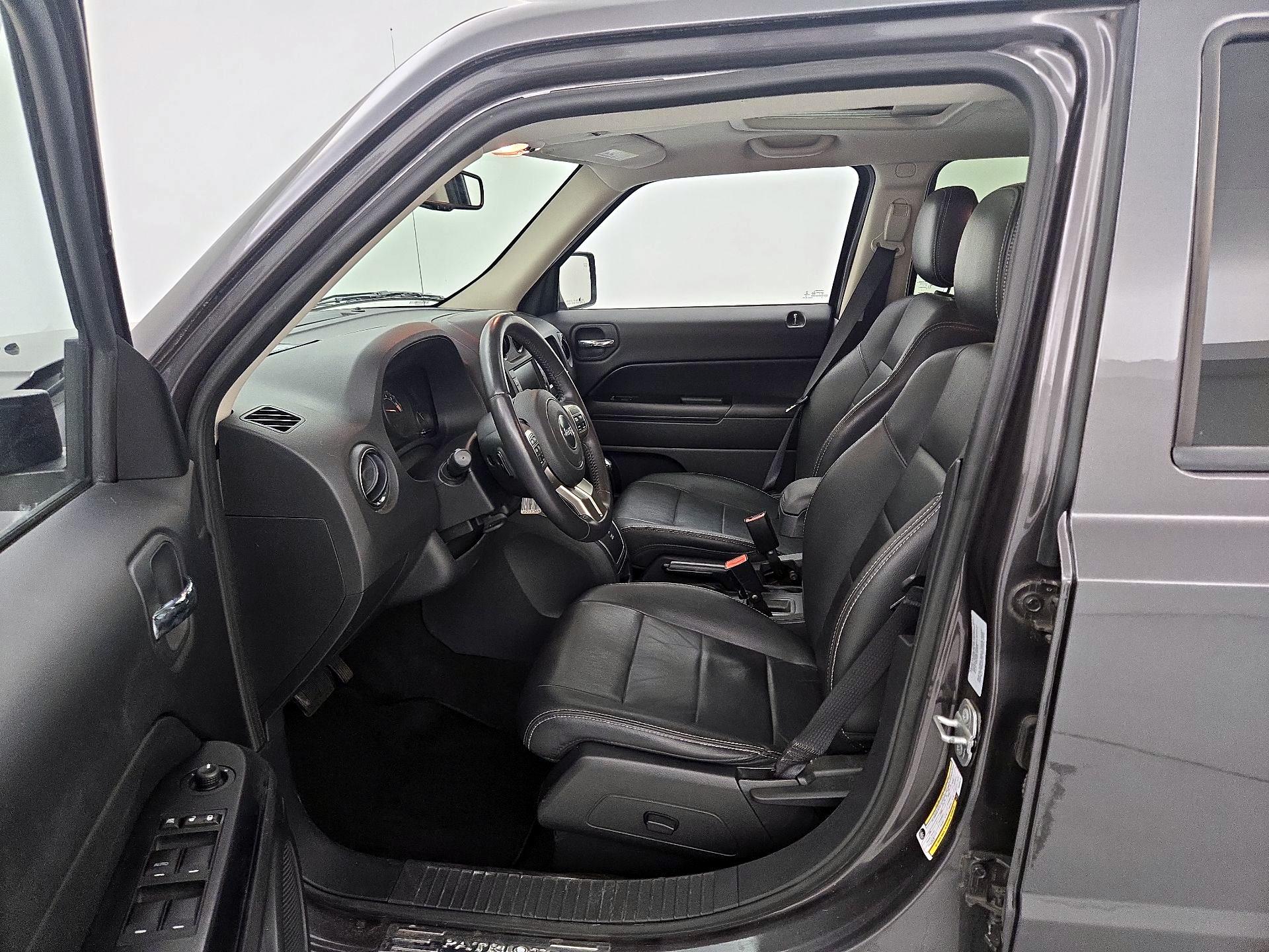 Thumbnail: 2016 Jeep Patriot - 11