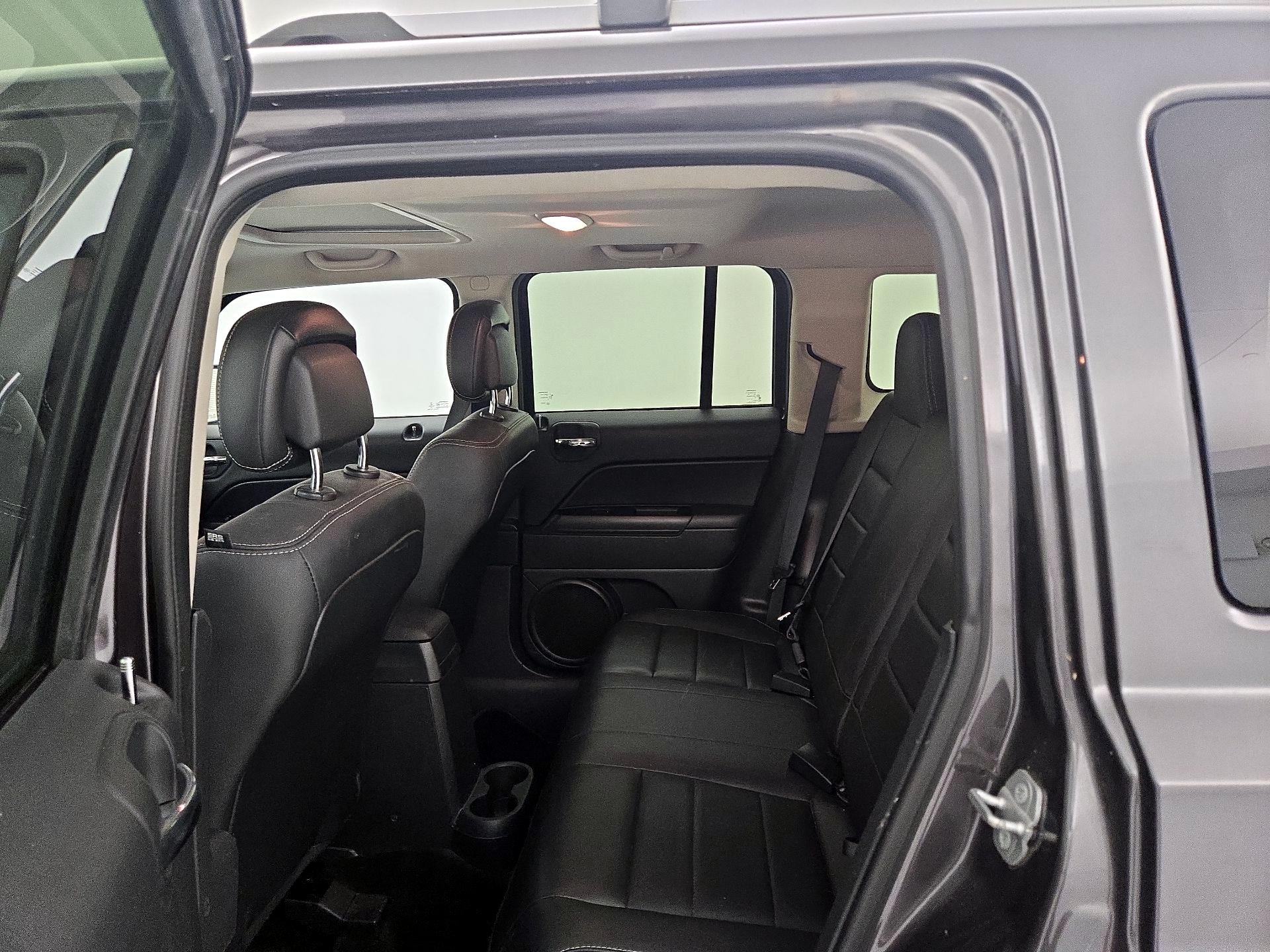 Thumbnail: 2016 Jeep Patriot - 18