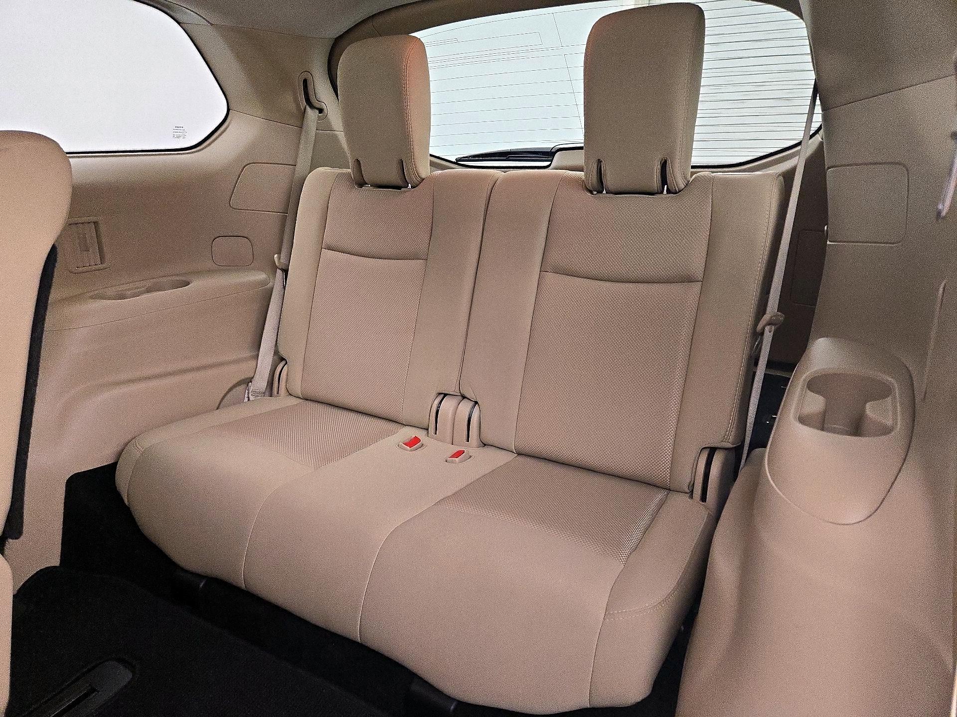 Thumbnail: 2017 Nissan Pathfinder - 20