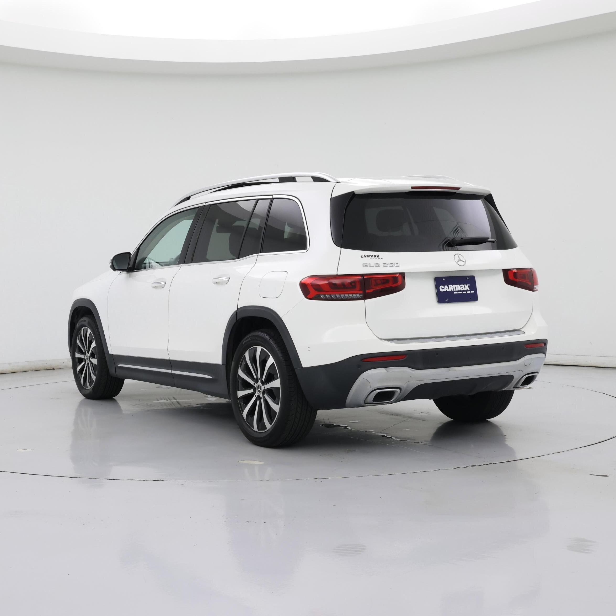 Thumbnail: 2022 Mercedes-Benz GLB - 2