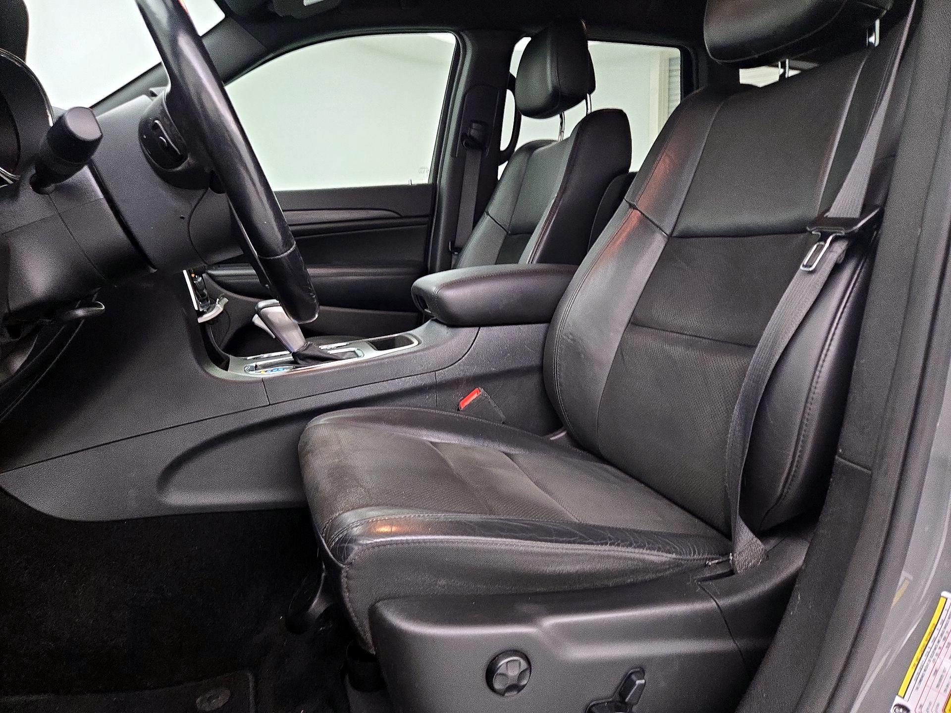 Thumbnail: 2019 Jeep Grand Cherokee - 11