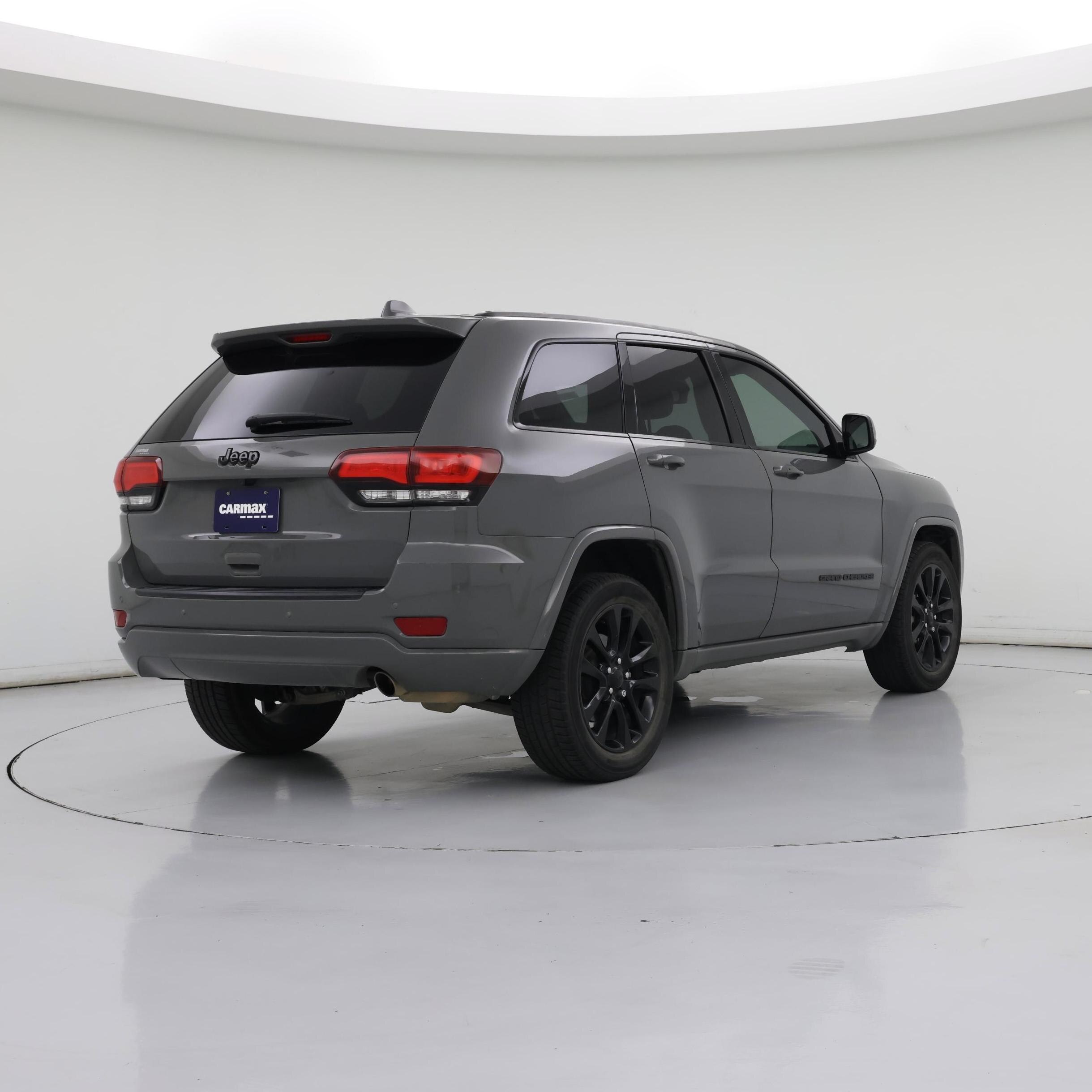 Thumbnail: 2019 Jeep Grand Cherokee - 8
