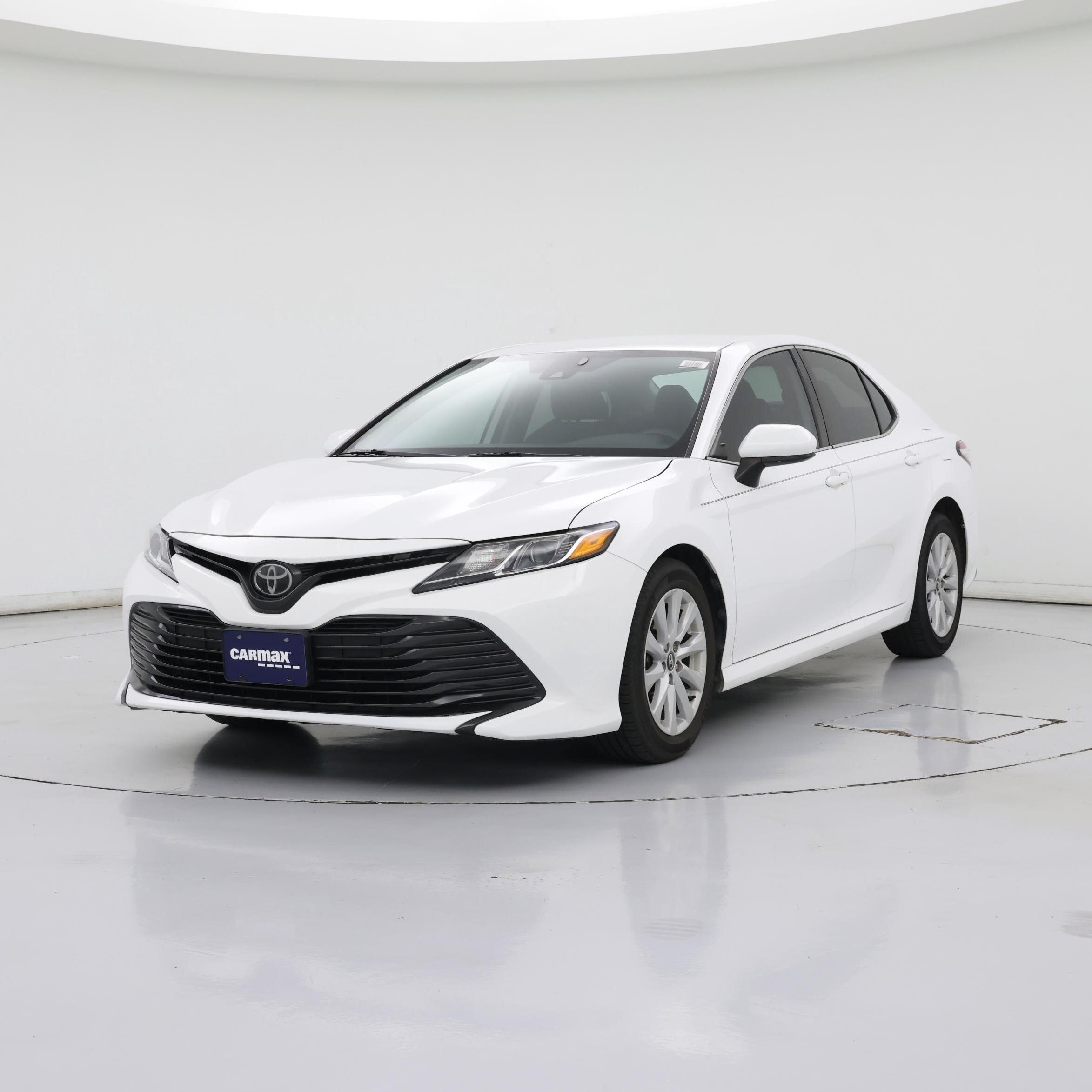 Thumbnail: 2020 Toyota Camry - 4