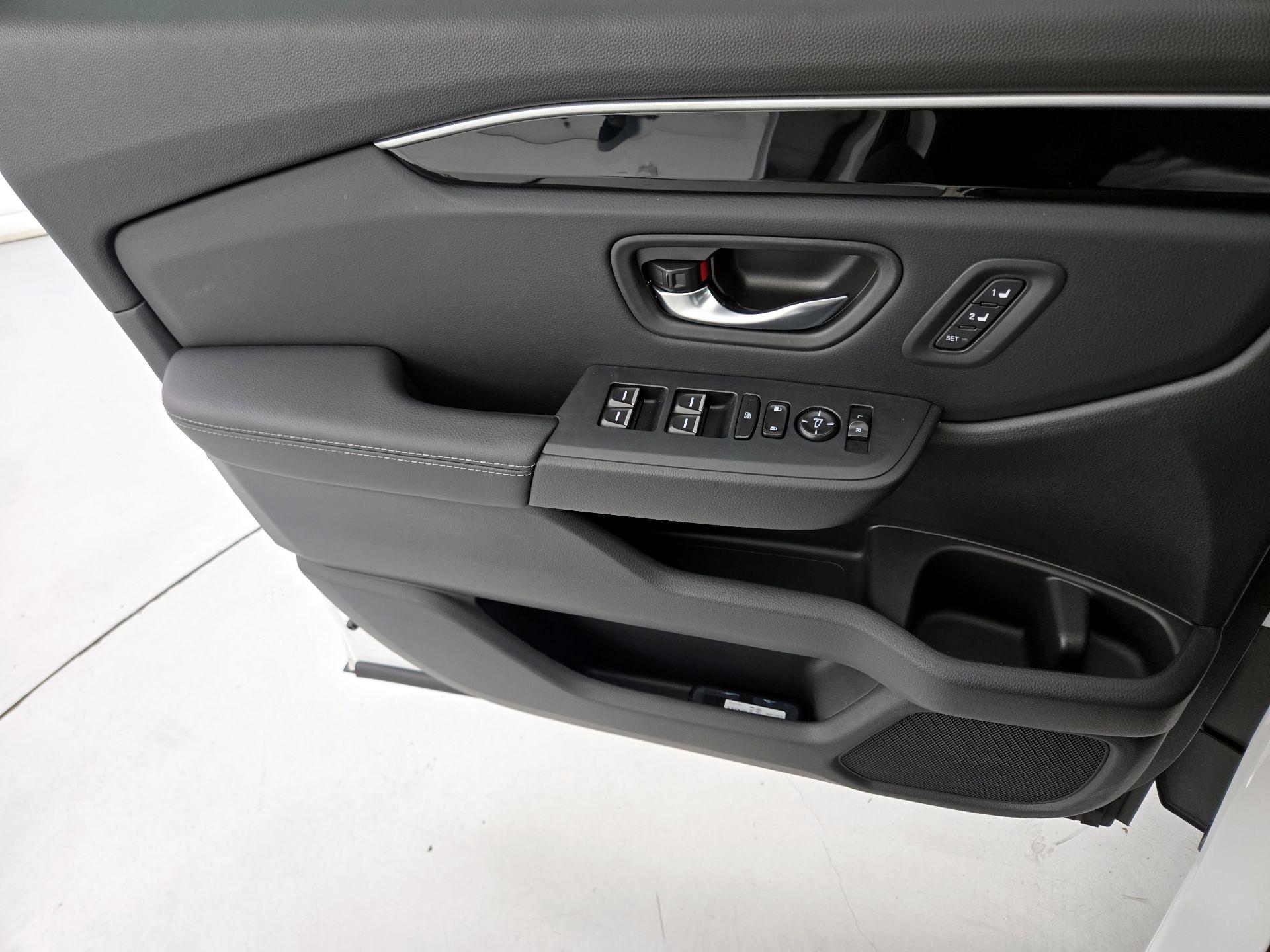 Thumbnail: 2025 Honda Pilot - 12
