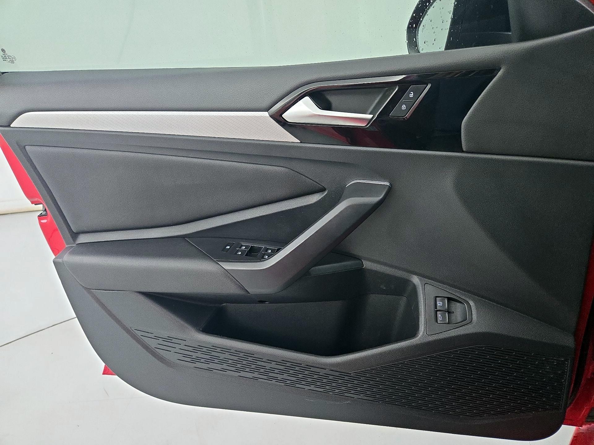 Thumbnail: 2021 Volkswagen Jetta - 12