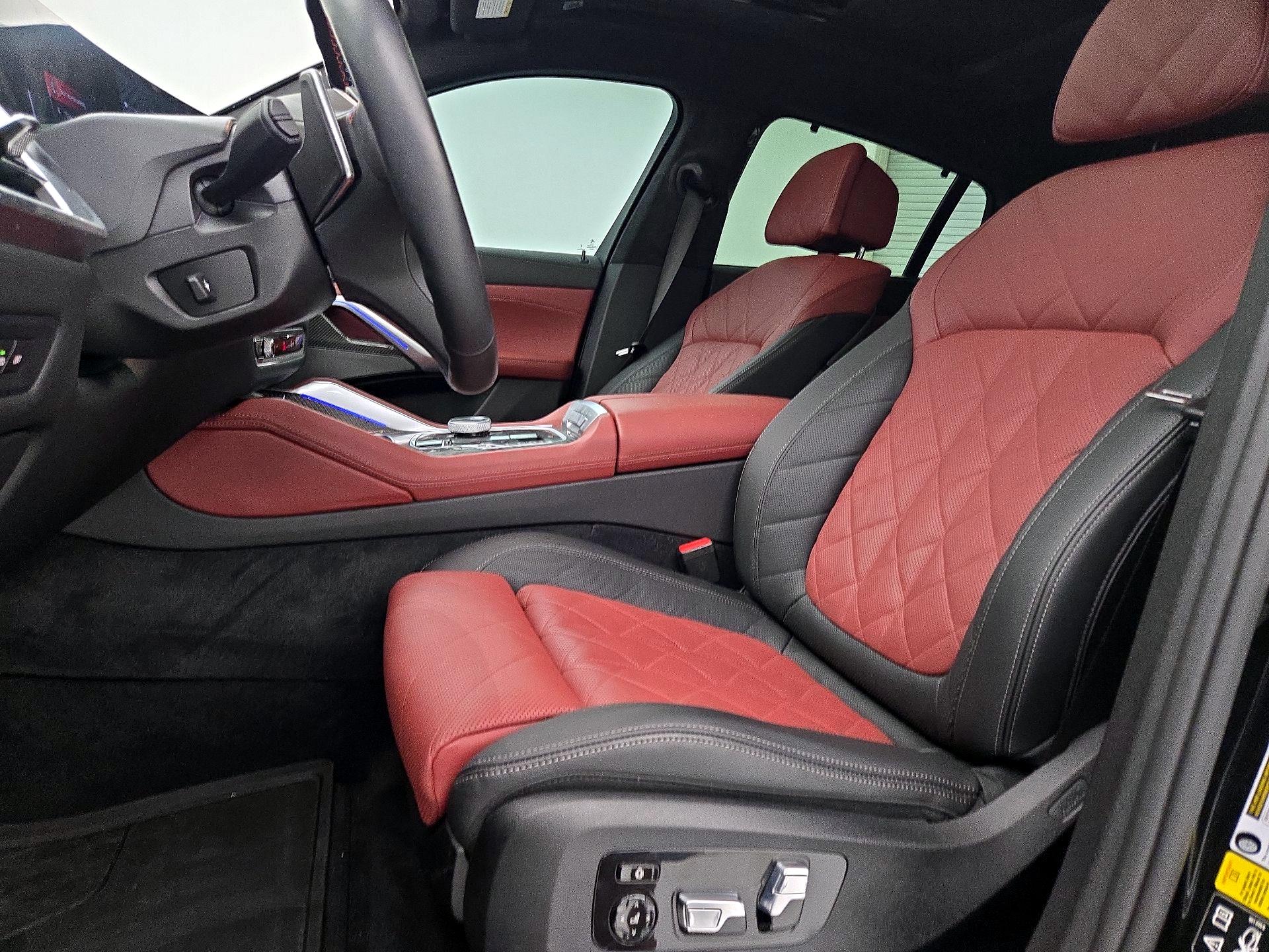 Thumbnail: 2024 BMW X6 - 11