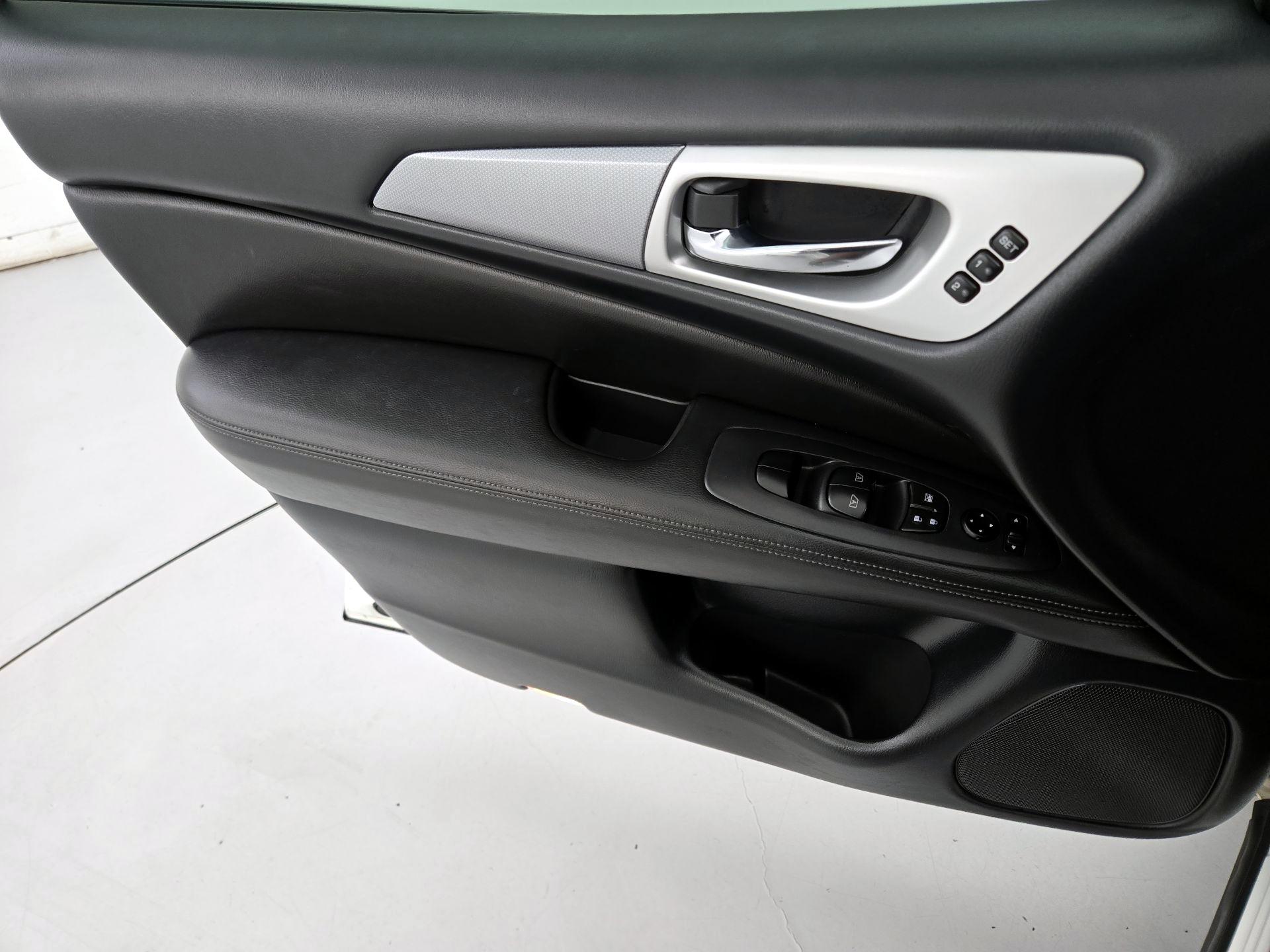 Thumbnail: 2019 Nissan Pathfinder - 12