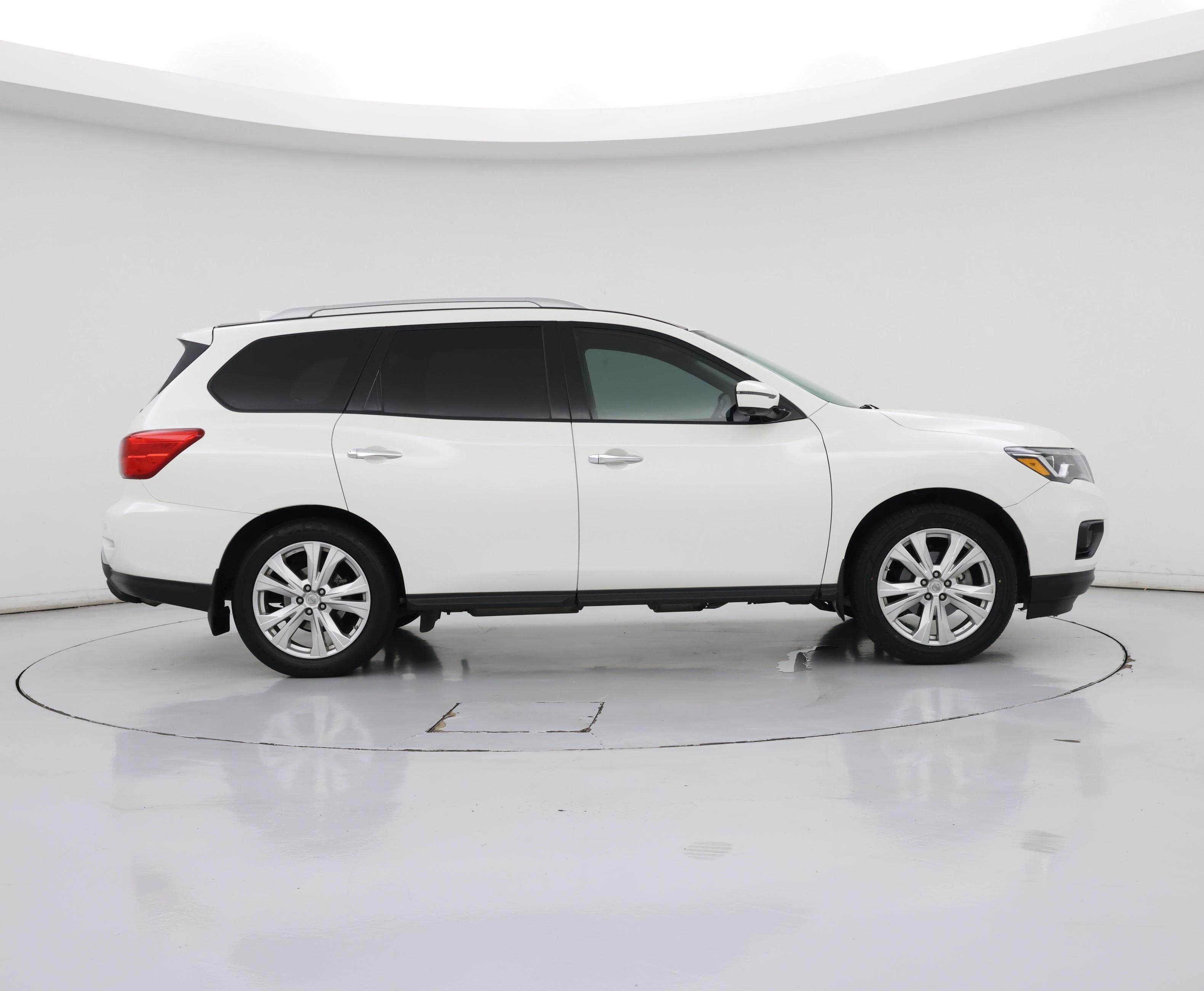 Thumbnail: 2019 Nissan Pathfinder - 7