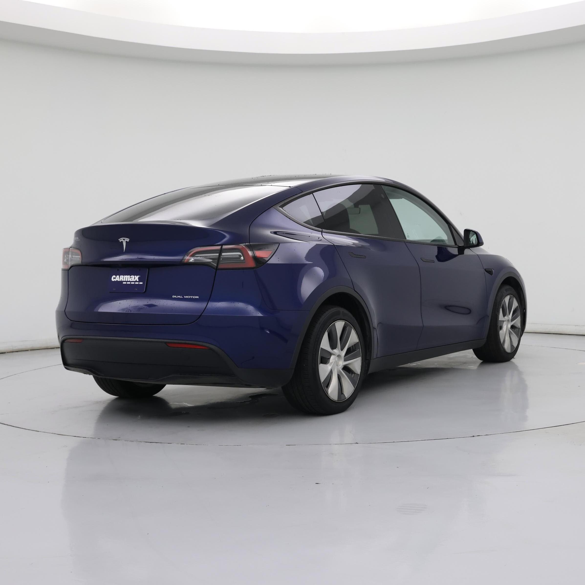 Thumbnail: 2023 Tesla Model Y - 8