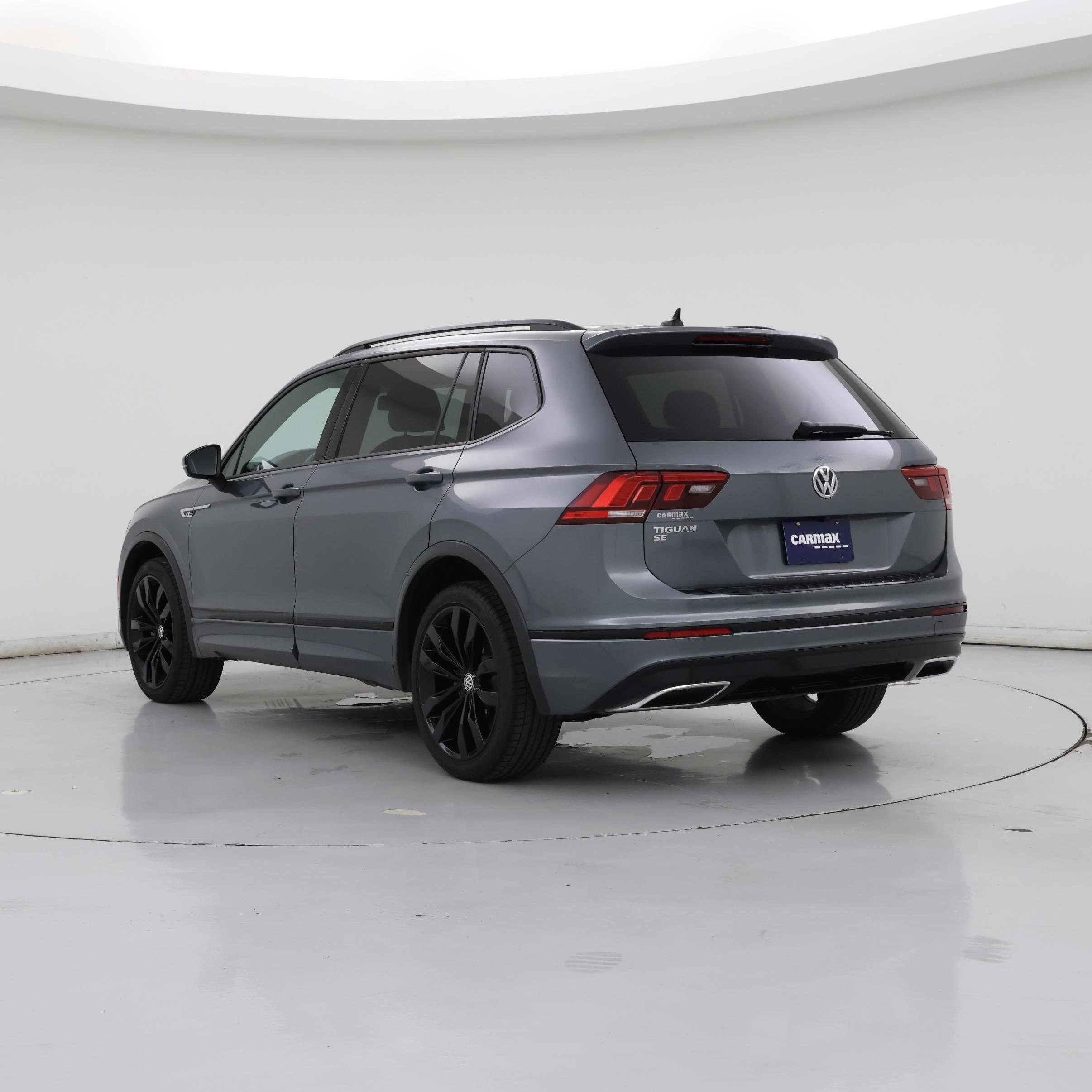 Thumbnail: 2021 Volkswagen Tiguan - 2
