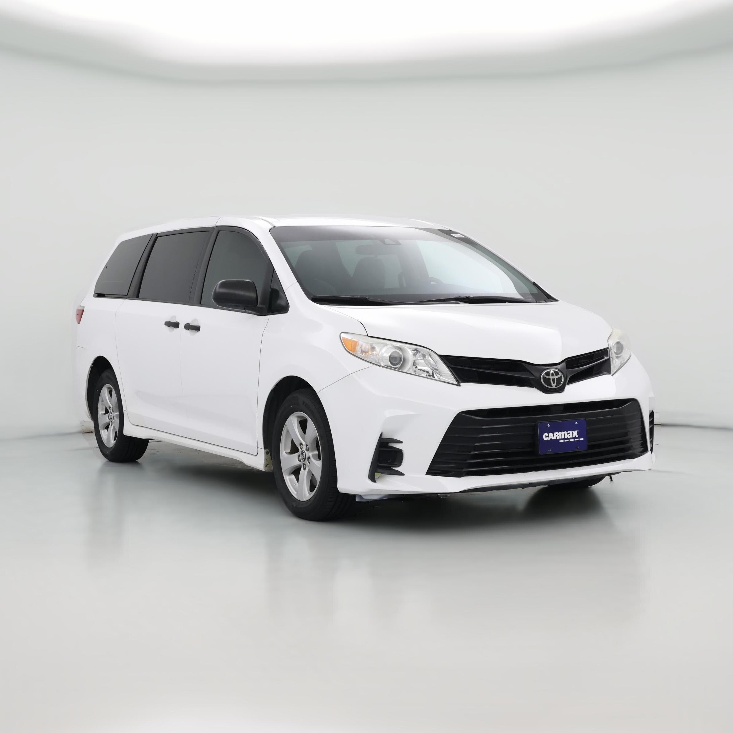 Thumbnail: 2018 Toyota Sienna - 1