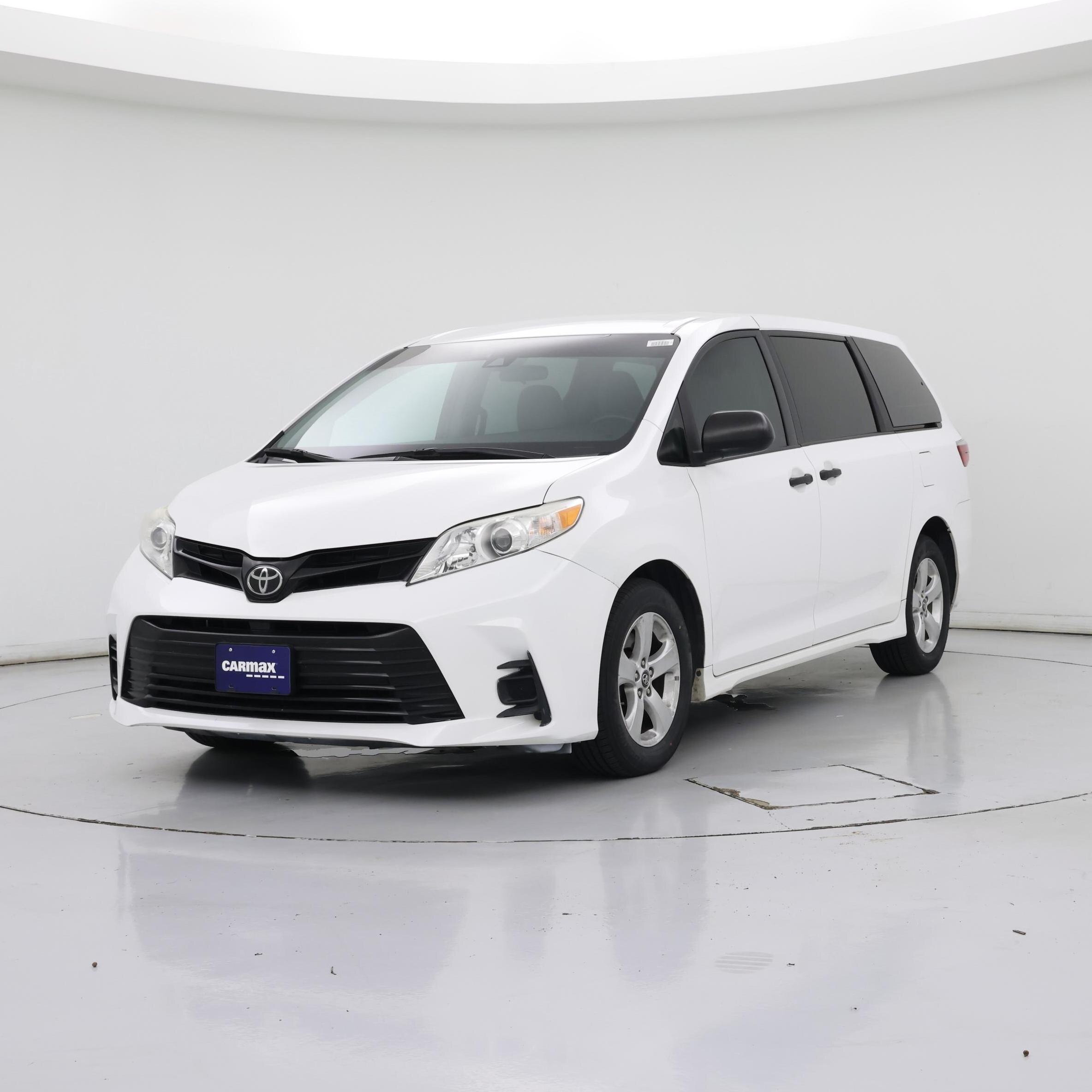 Thumbnail: 2018 Toyota Sienna - 4