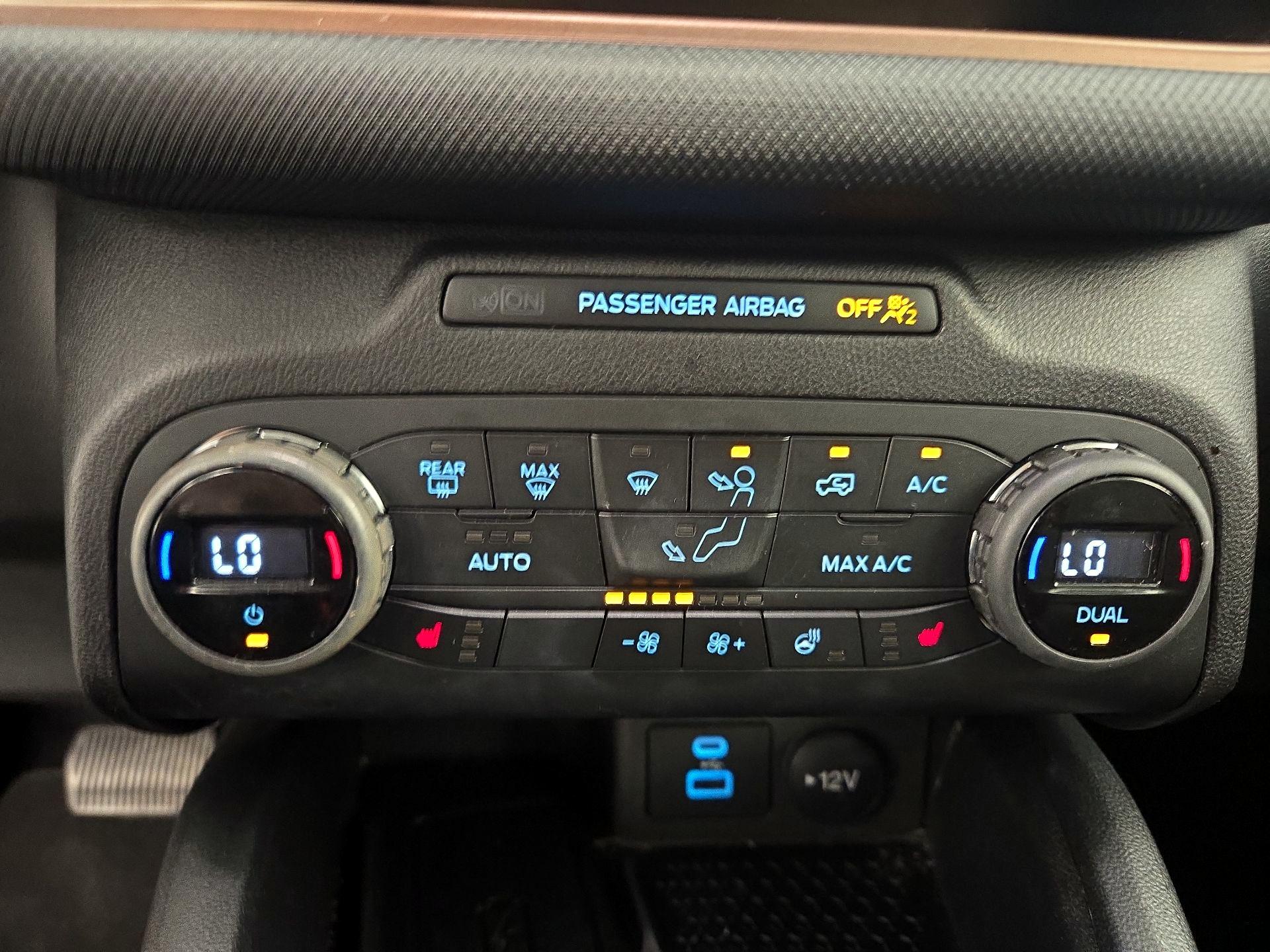 Thumbnail: 2021 Ford Bronco Sport - 17